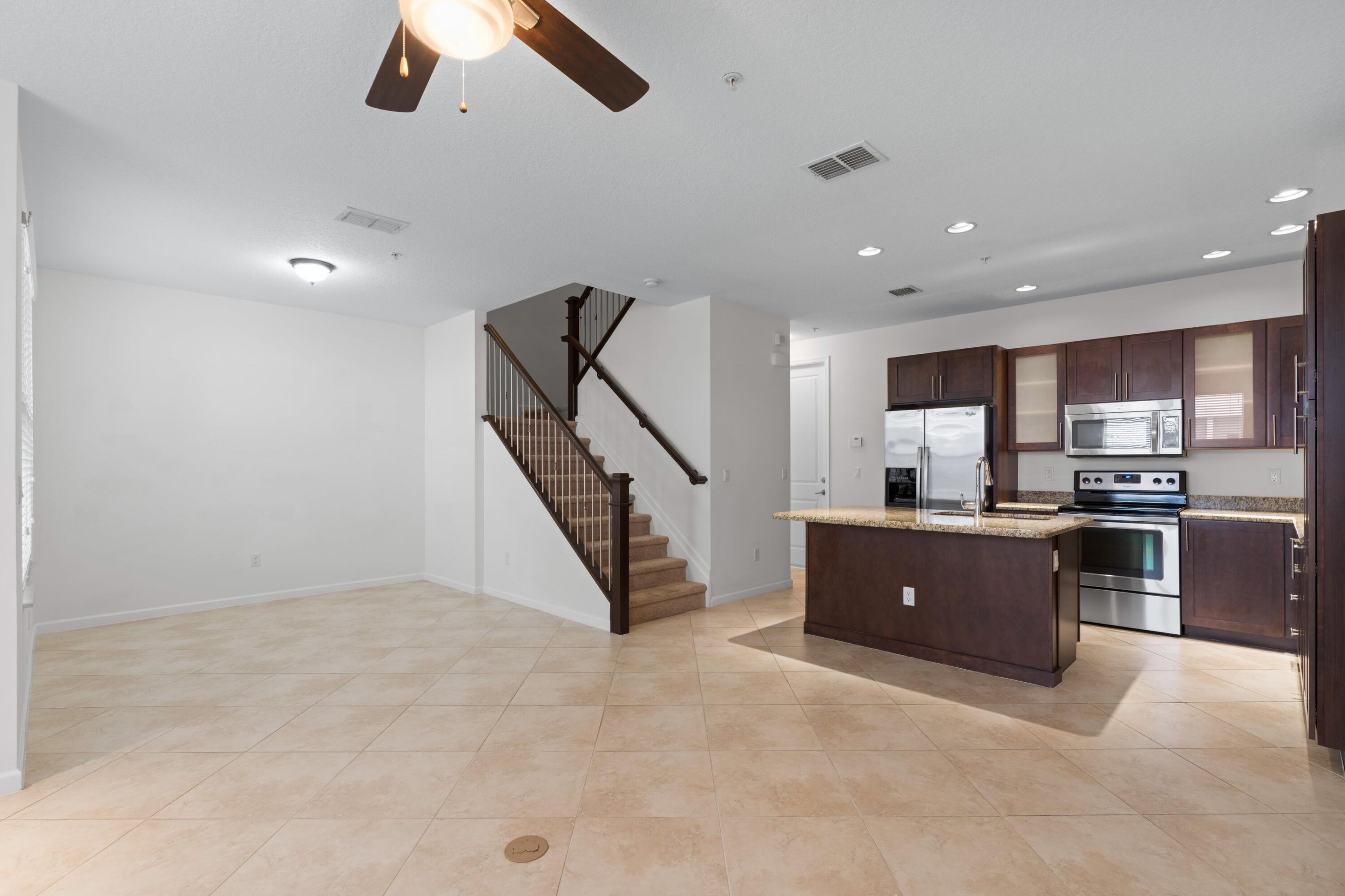 BLUE LAKE TOWNHOMES - Residential Lease