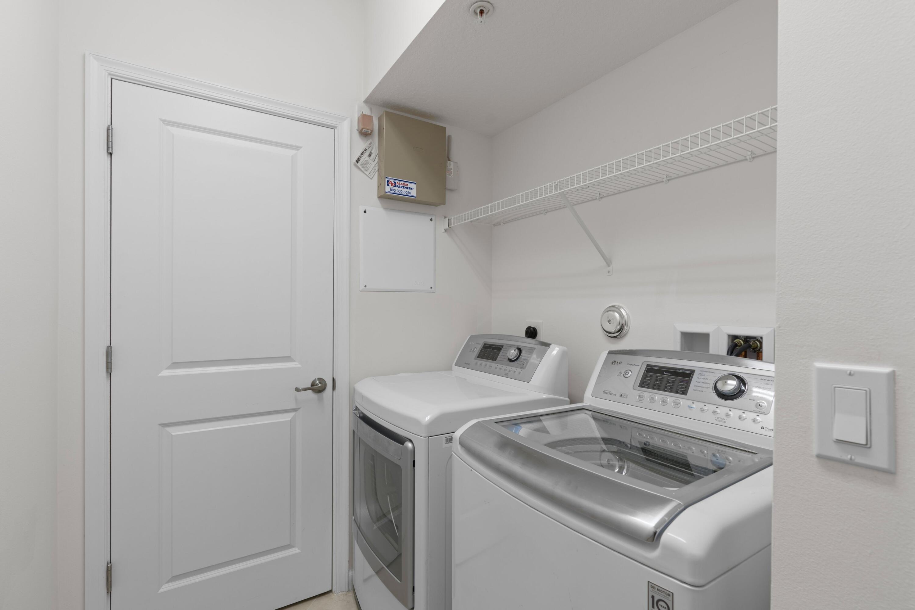 BLUE LAKE TOWNHOMES - Residential Lease