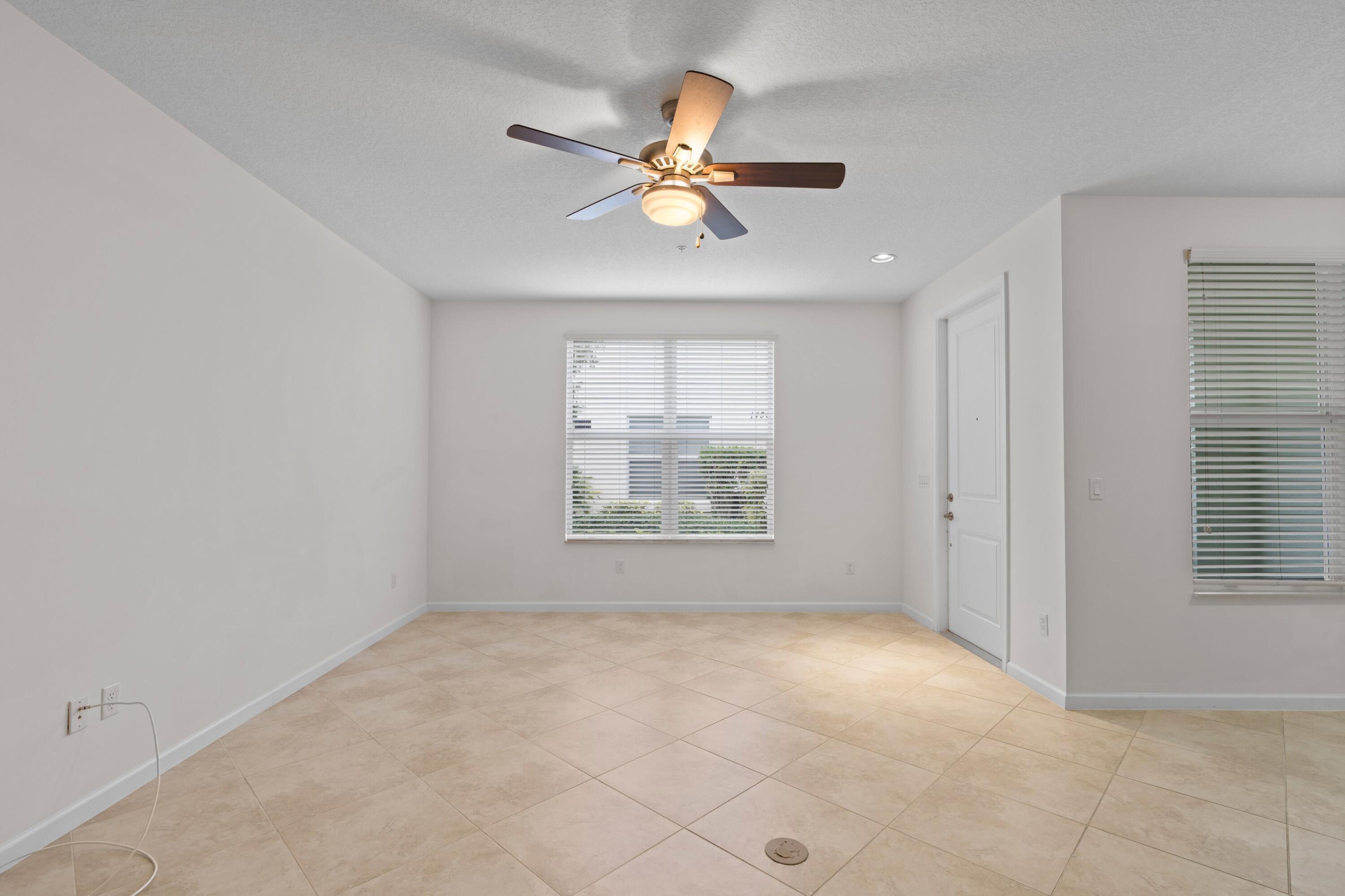 BLUE LAKE TOWNHOMES - Residential Lease