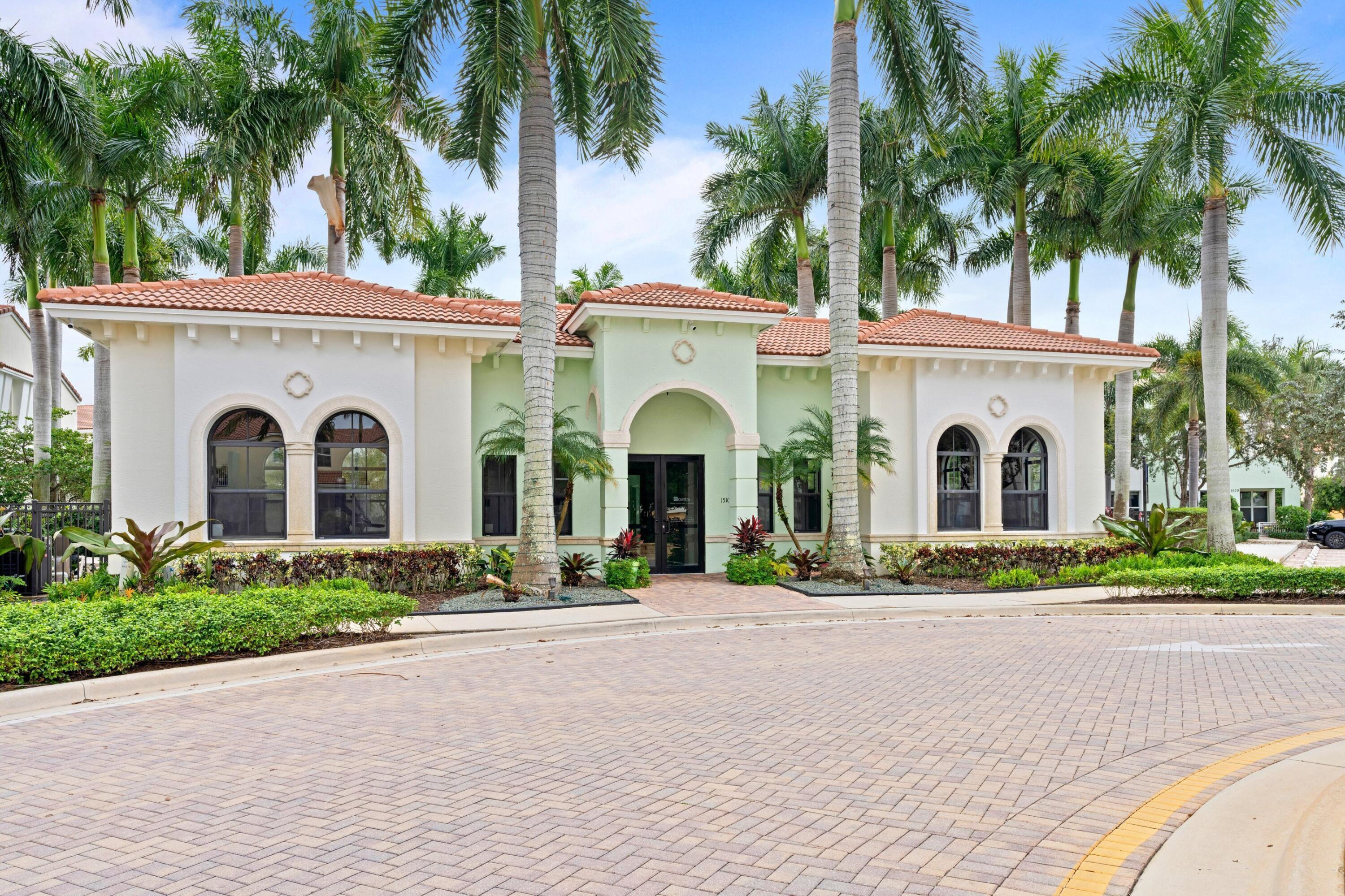 BLUE LAKE TOWNHOMES - Residential Lease