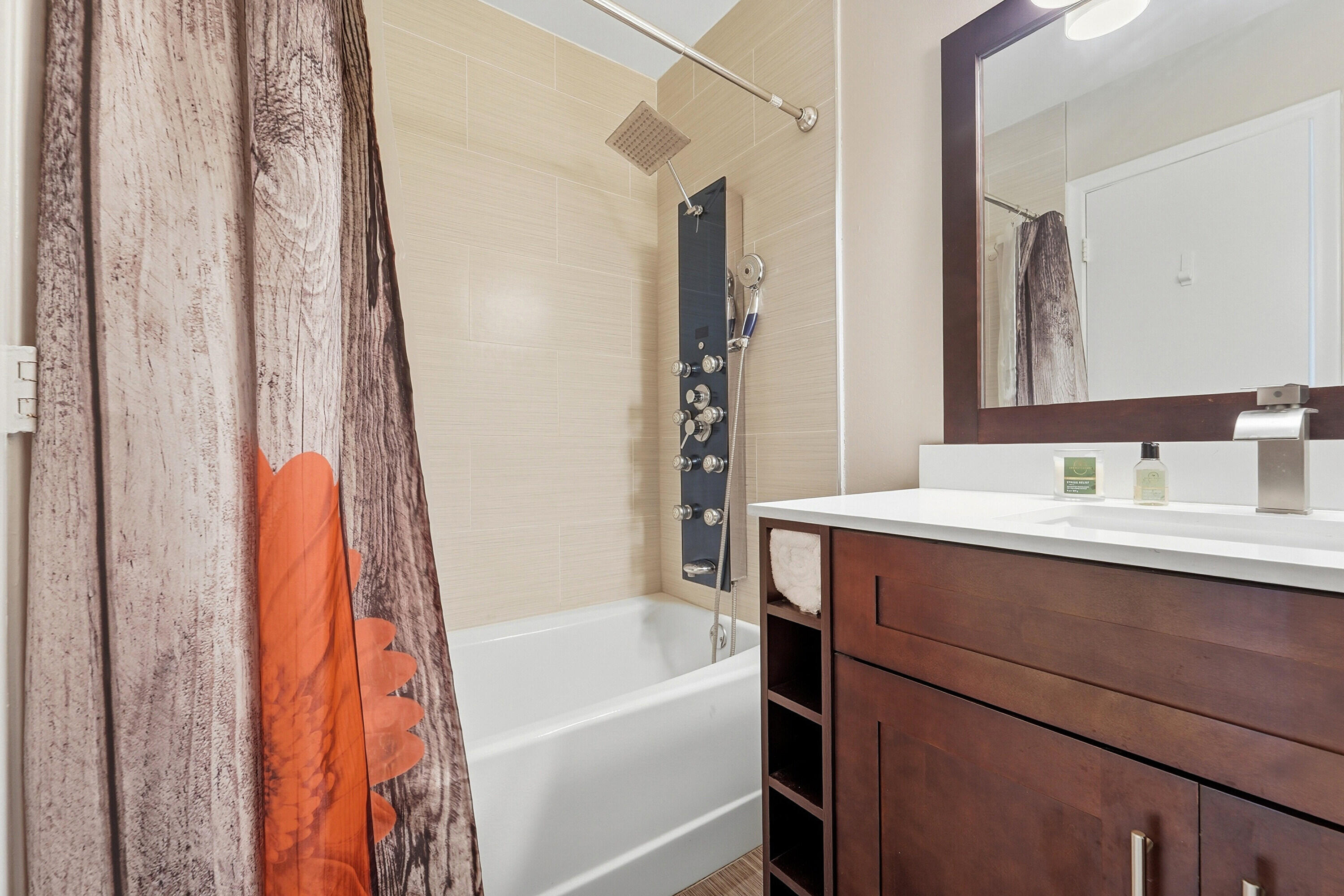 WOODLAKE ISLES NORTH CONDO - Residential
