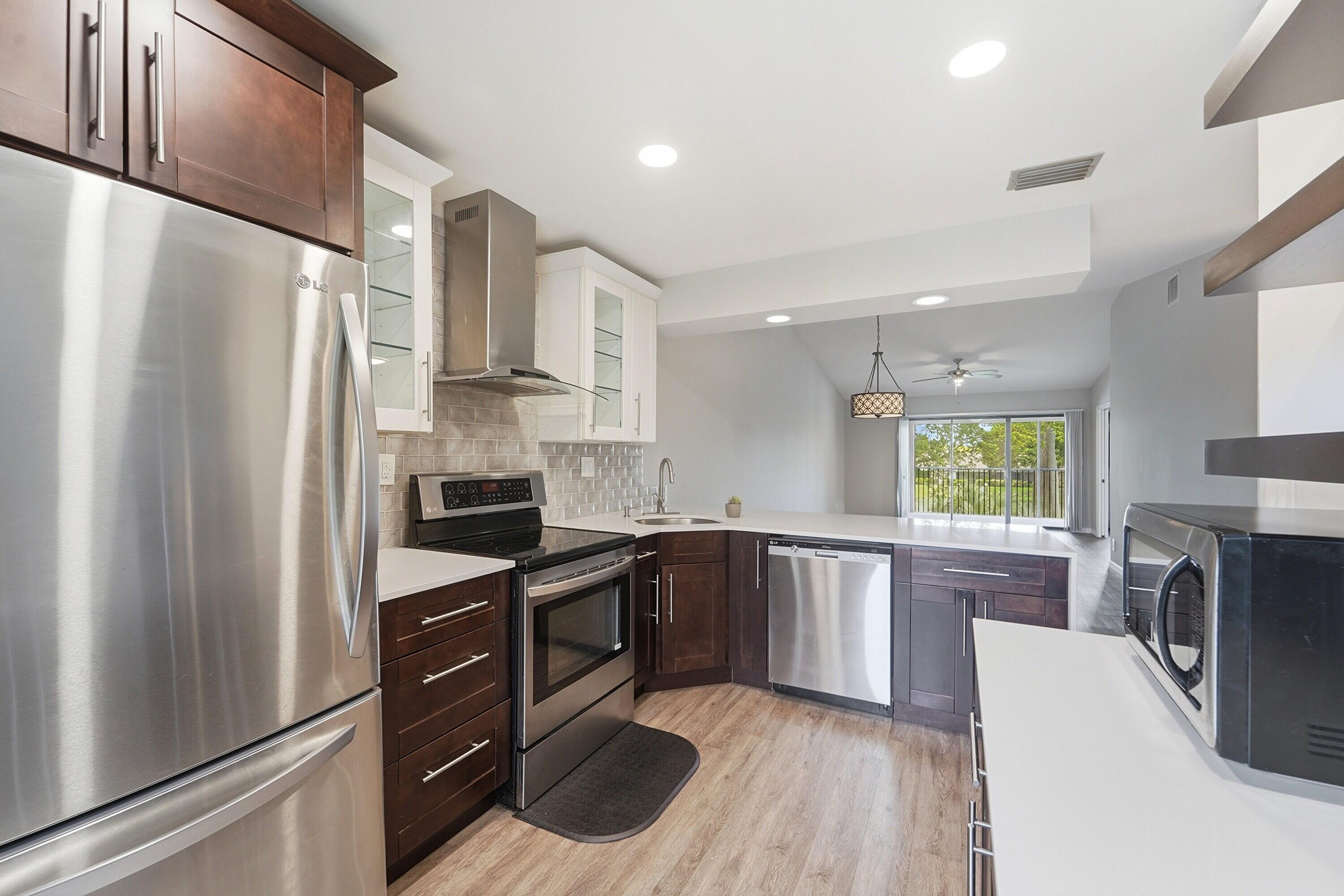 WOODLAKE ISLES NORTH CONDO - Residential