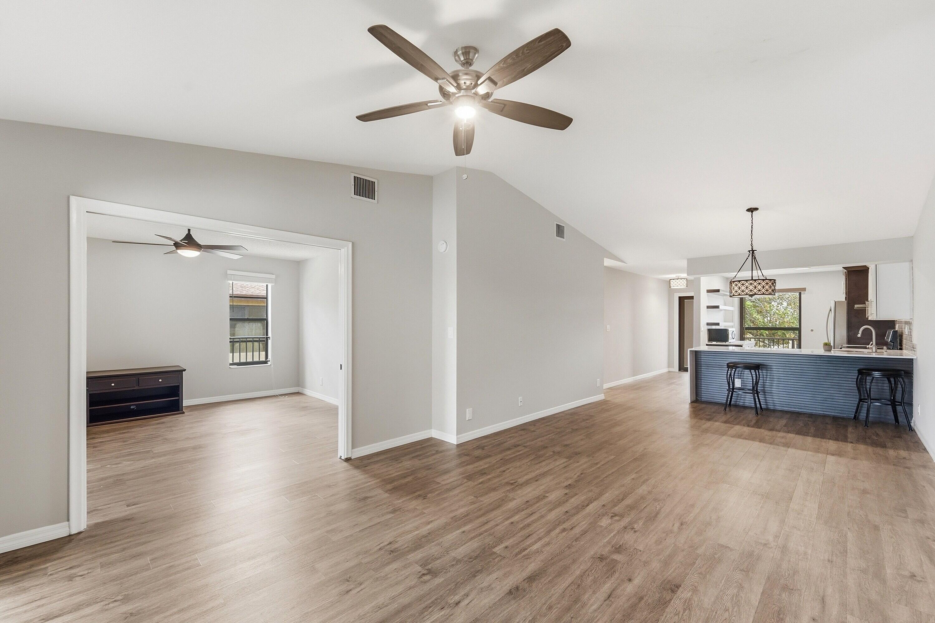 WOODLAKE ISLES NORTH CONDO - Residential
