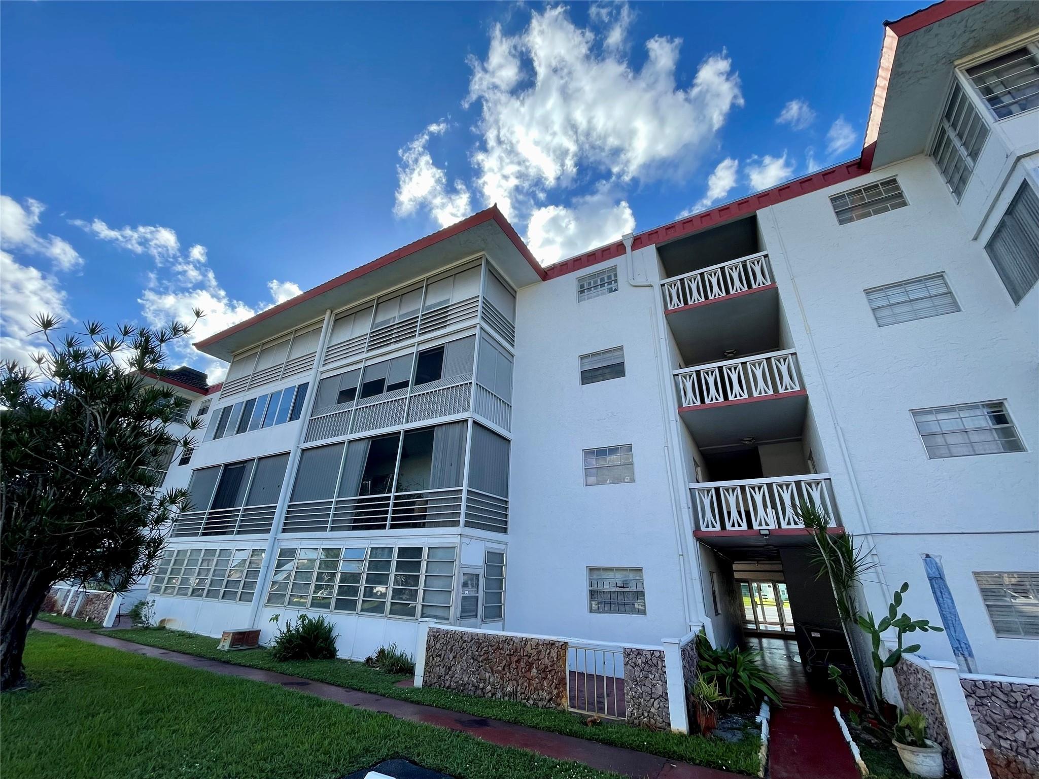 Ruby Condo - Residential