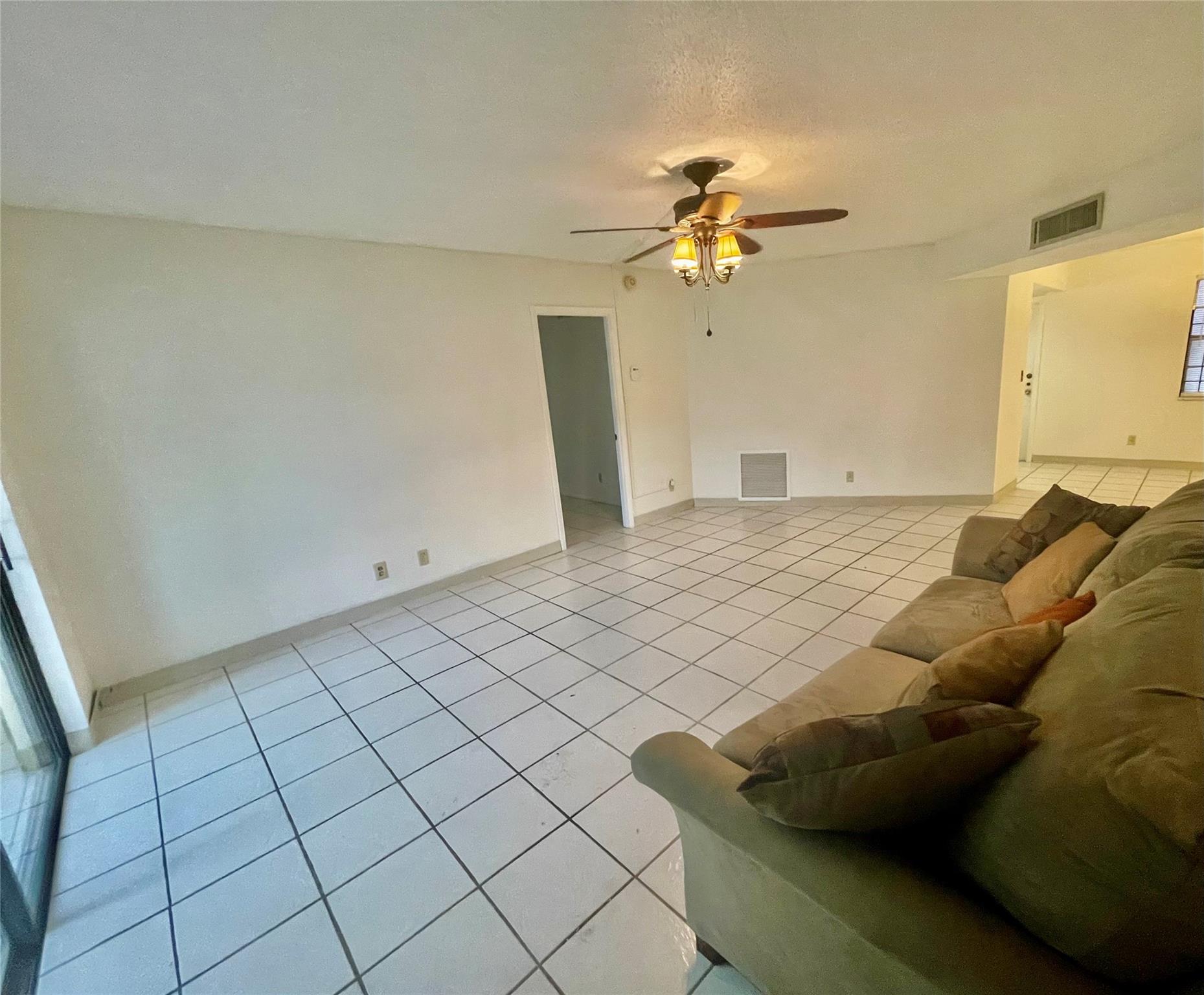 Ruby Condo - Residential