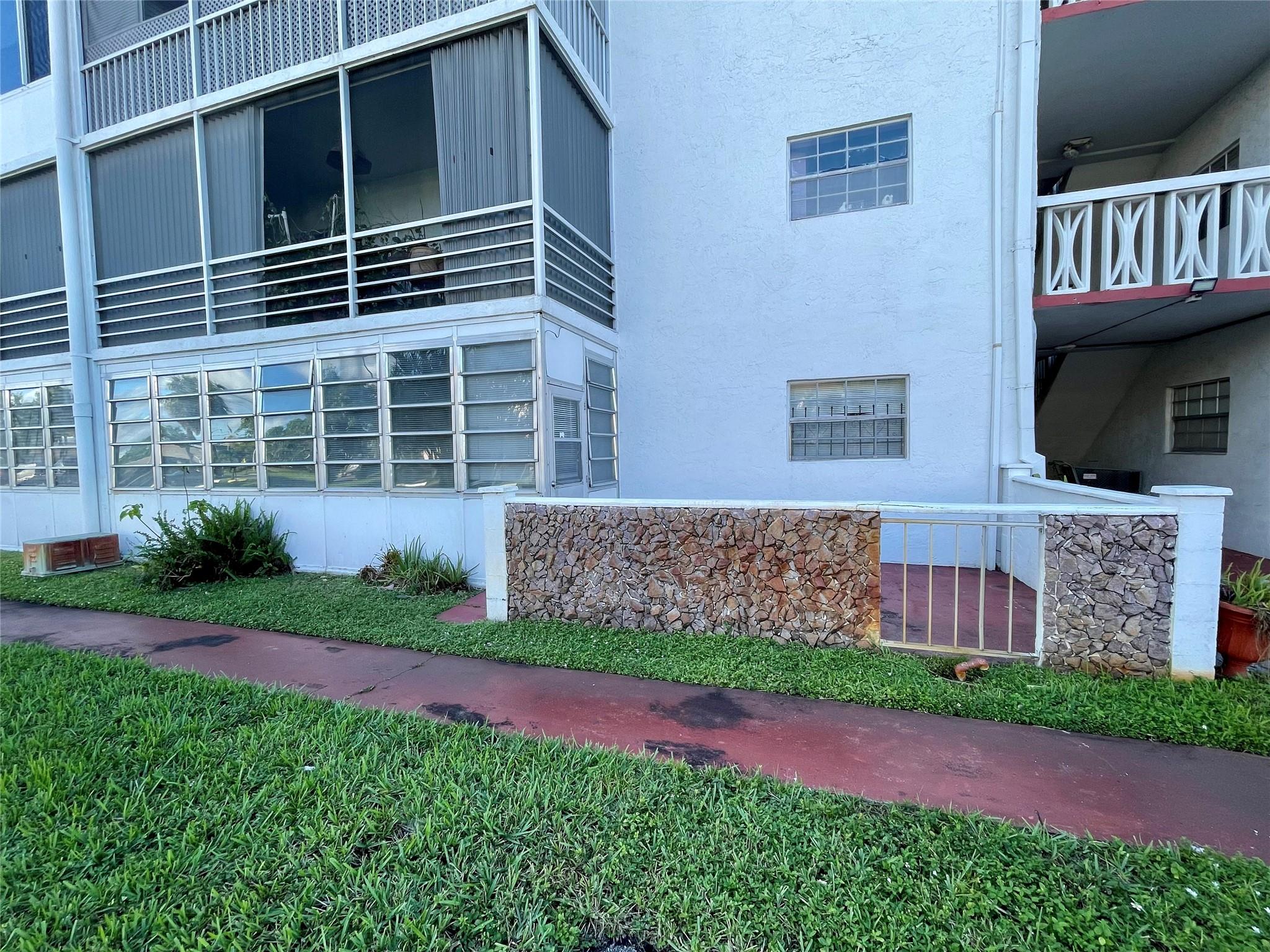 Ruby Condo - Residential