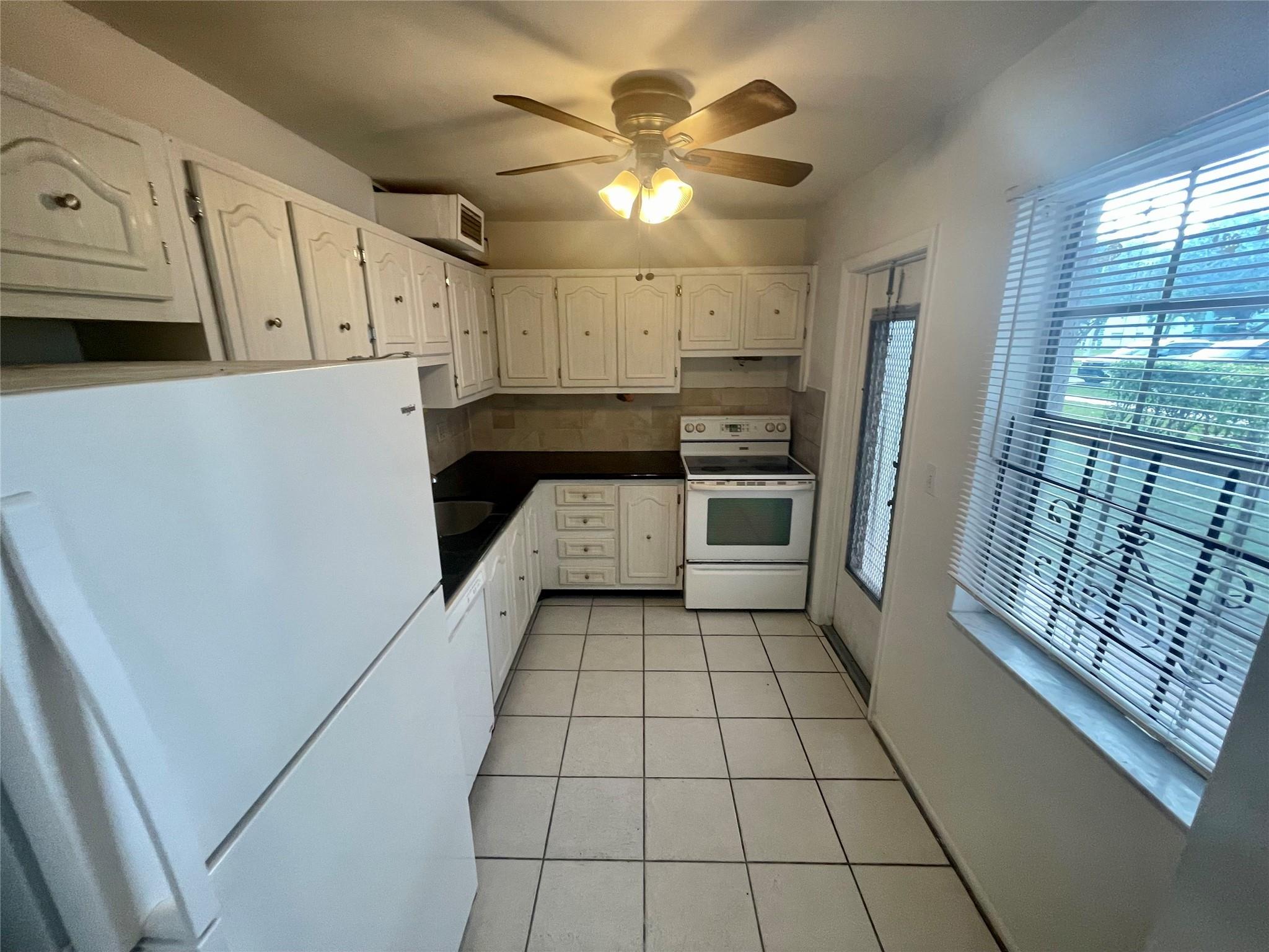 Ruby Condo - Residential