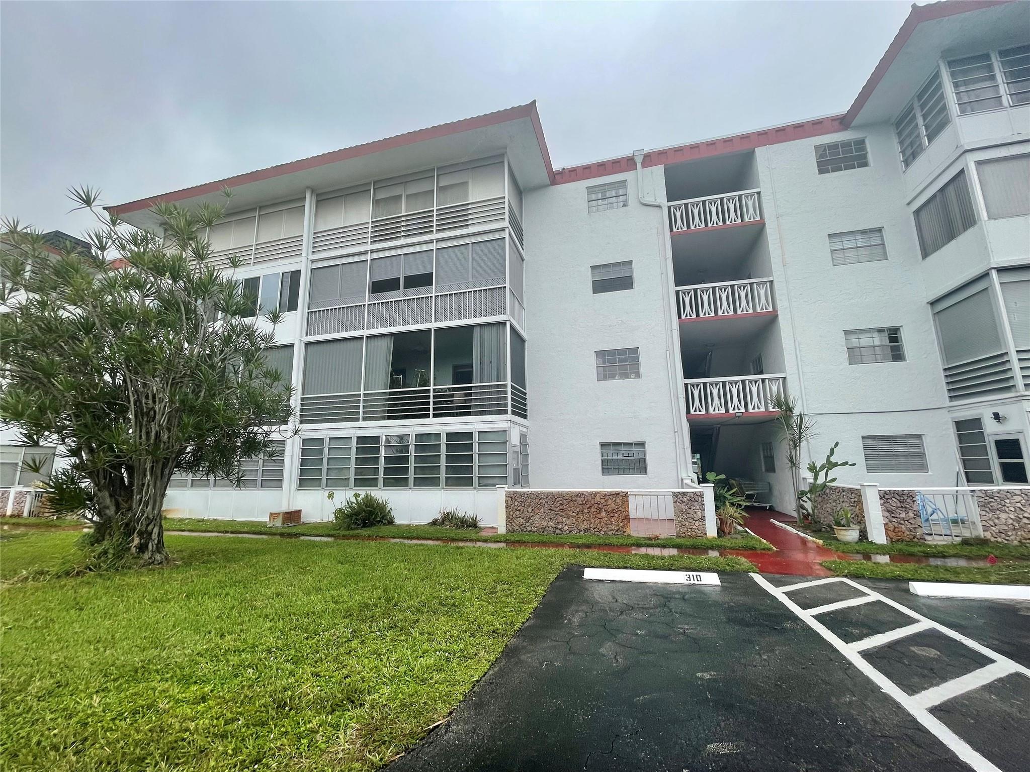 Ruby Condo - Residential