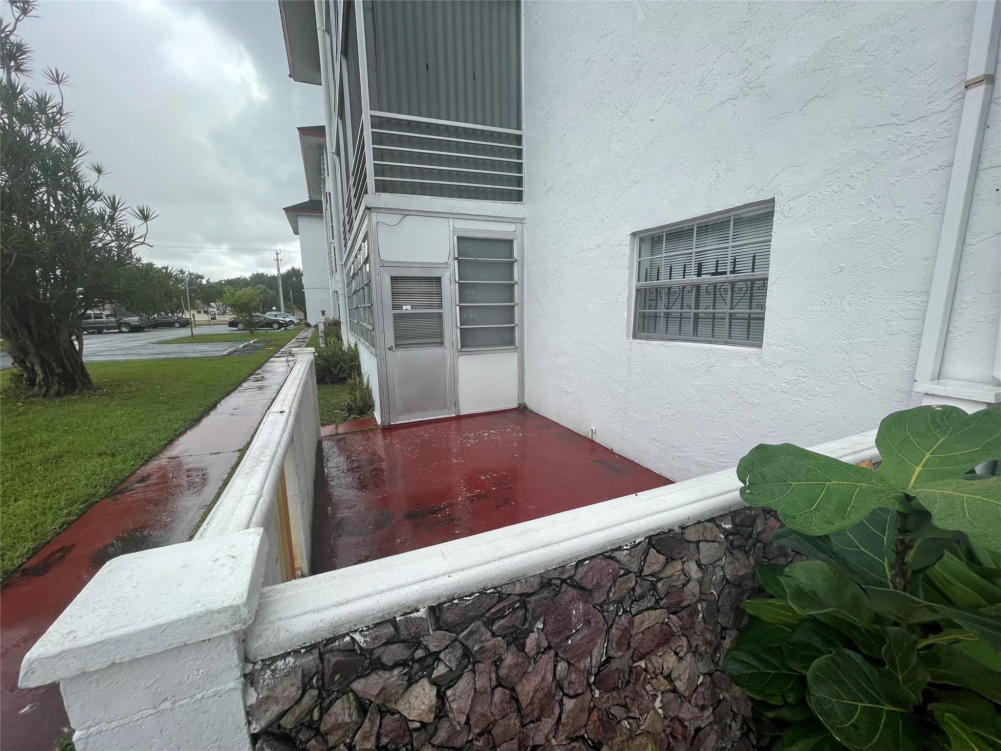 Ruby Condo - Residential