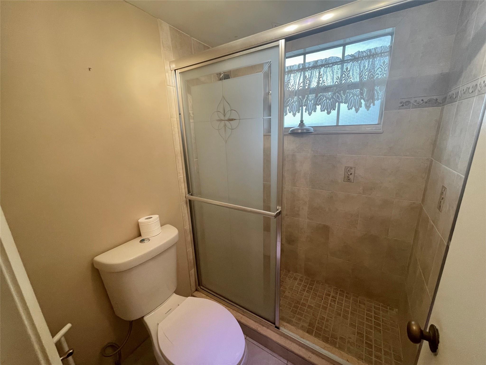 Ruby Condo - Residential
