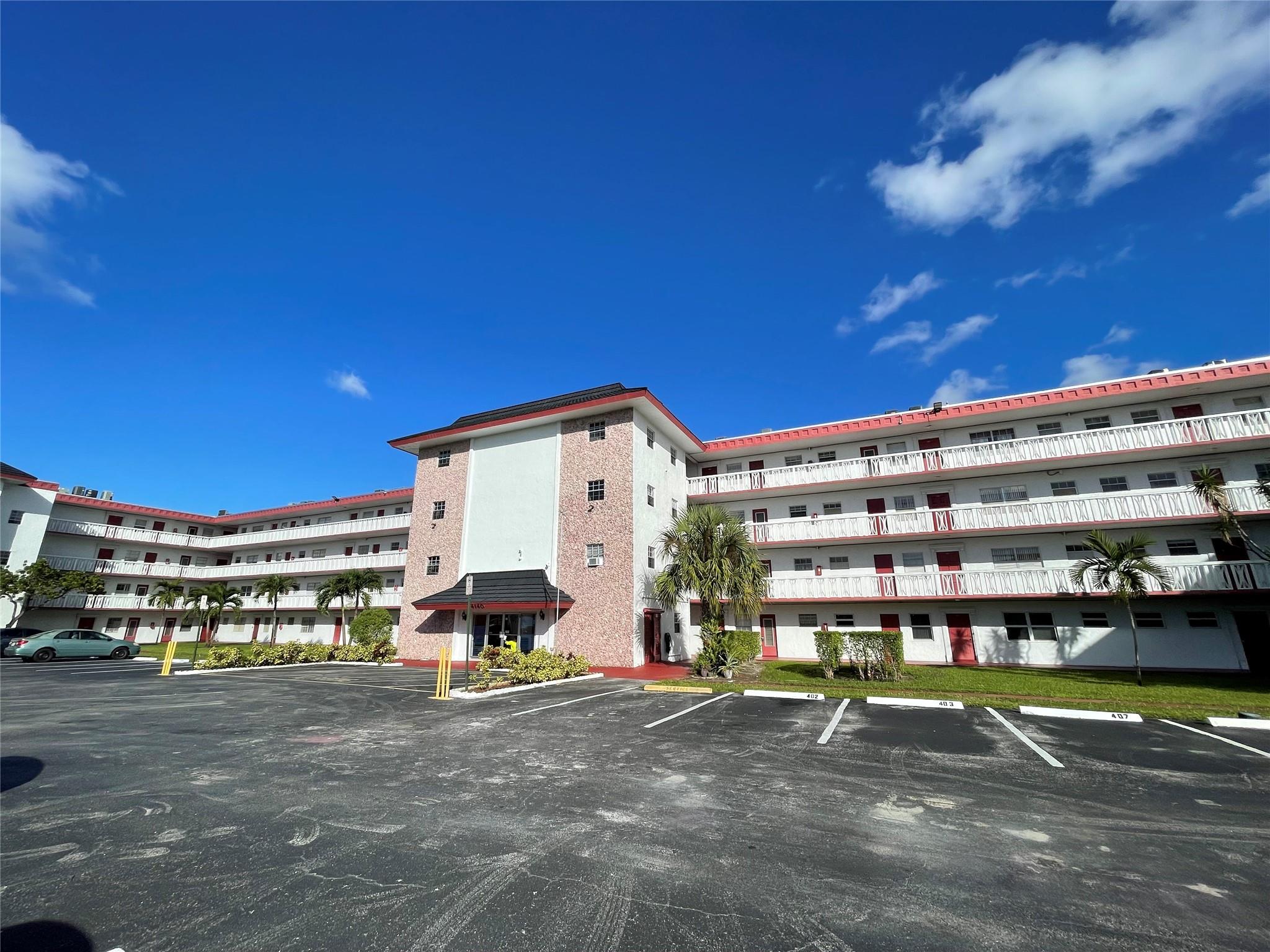 Ruby Condo - Residential