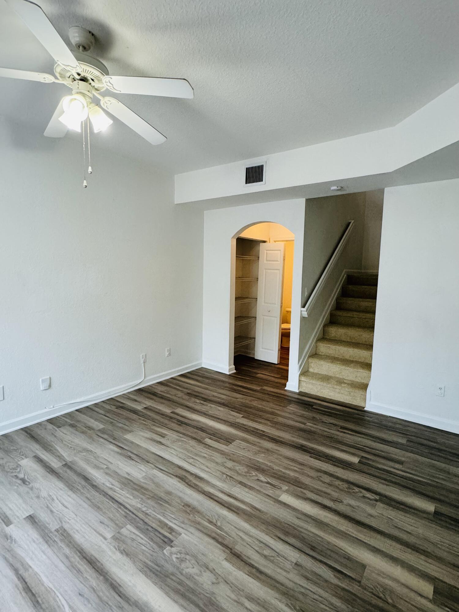 LINKS AT EMERALD DUNES CONDO - Residential