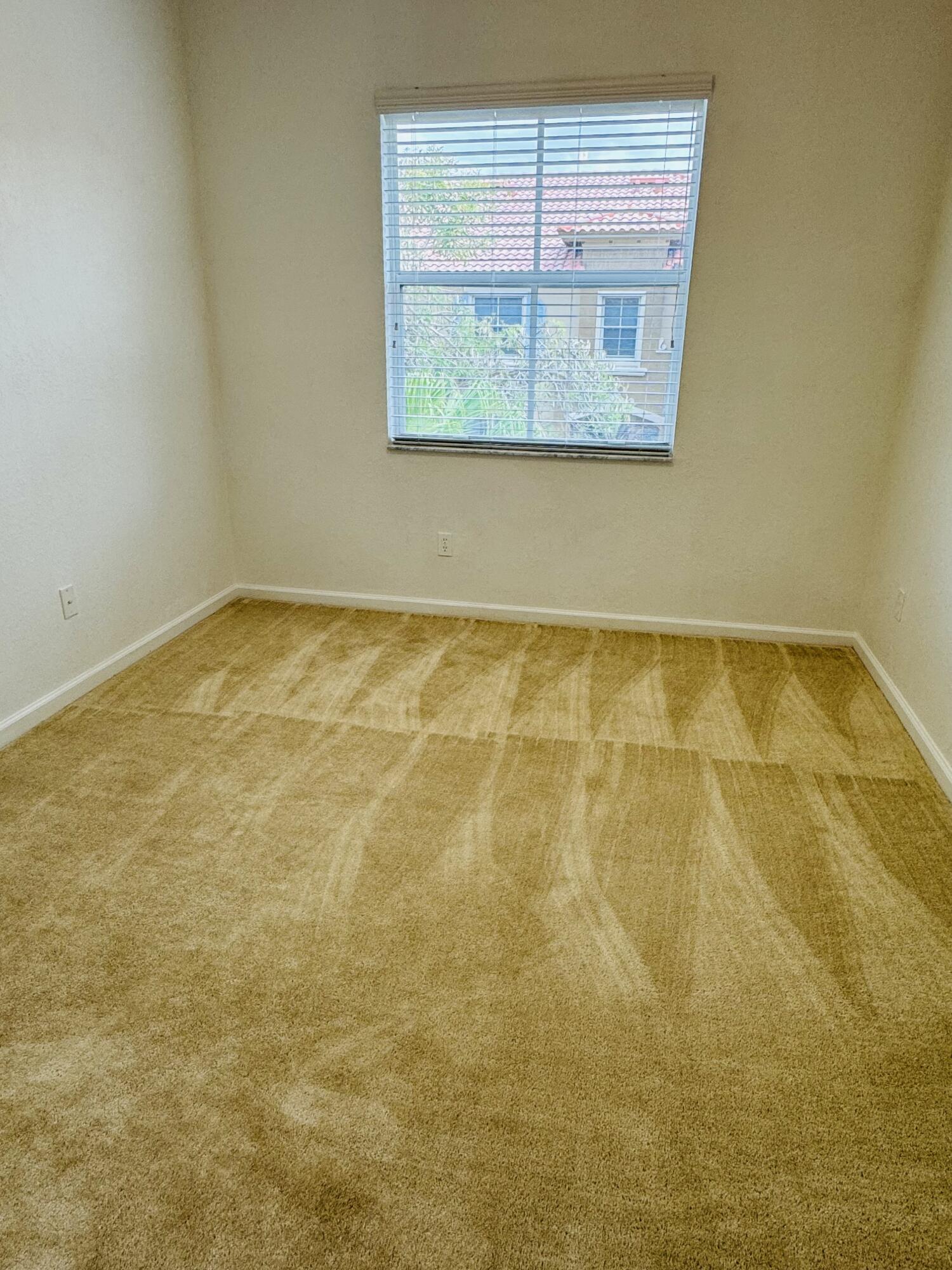 LINKS AT EMERALD DUNES CONDO - Residential