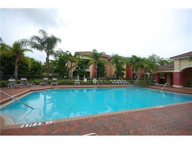 LINKS AT EMERALD DUNES CONDO - Residential