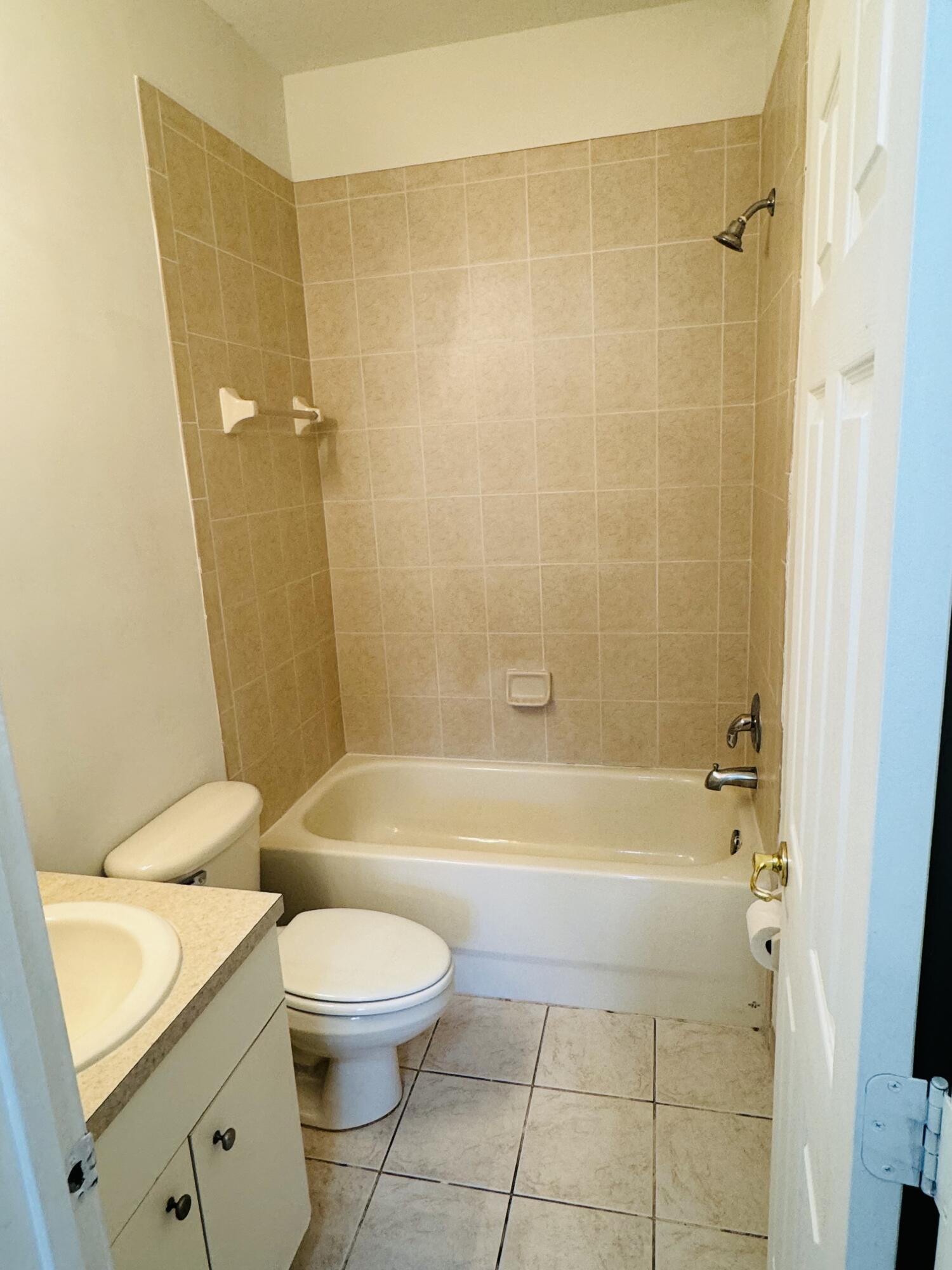 LINKS AT EMERALD DUNES CONDO - Residential
