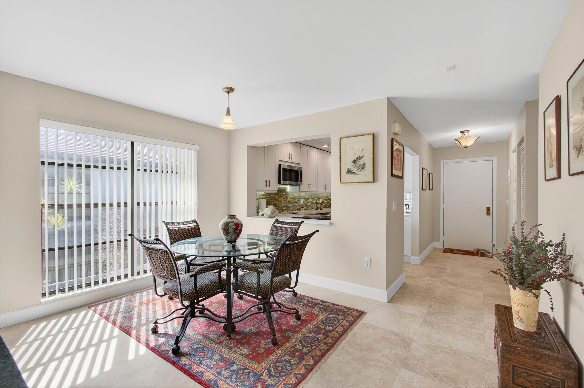 HUNTERS RUN - Residential