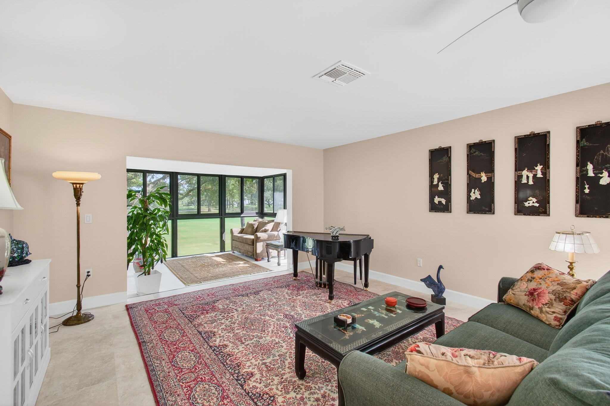 HUNTERS RUN - Residential