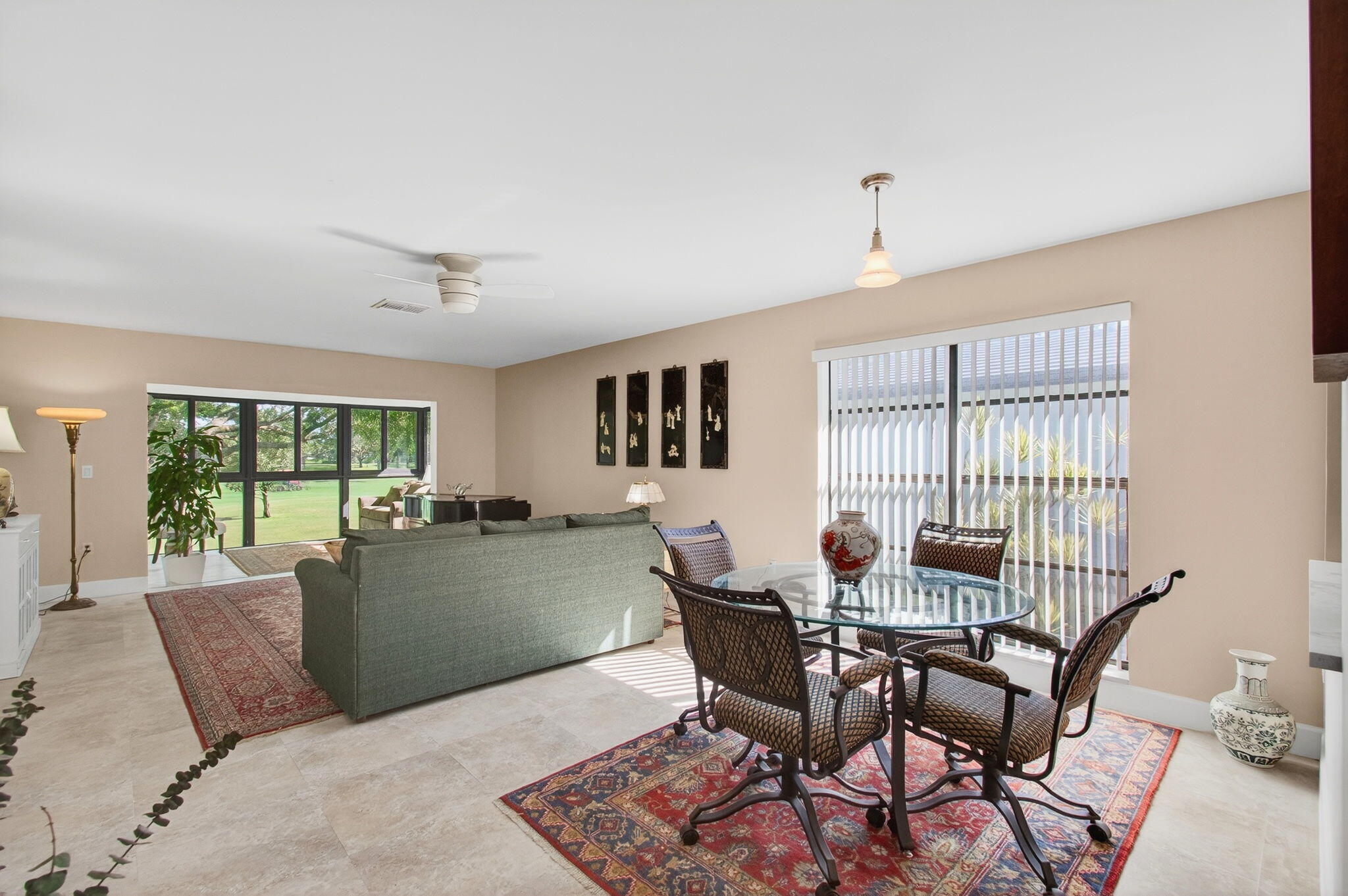 HUNTERS RUN - Residential