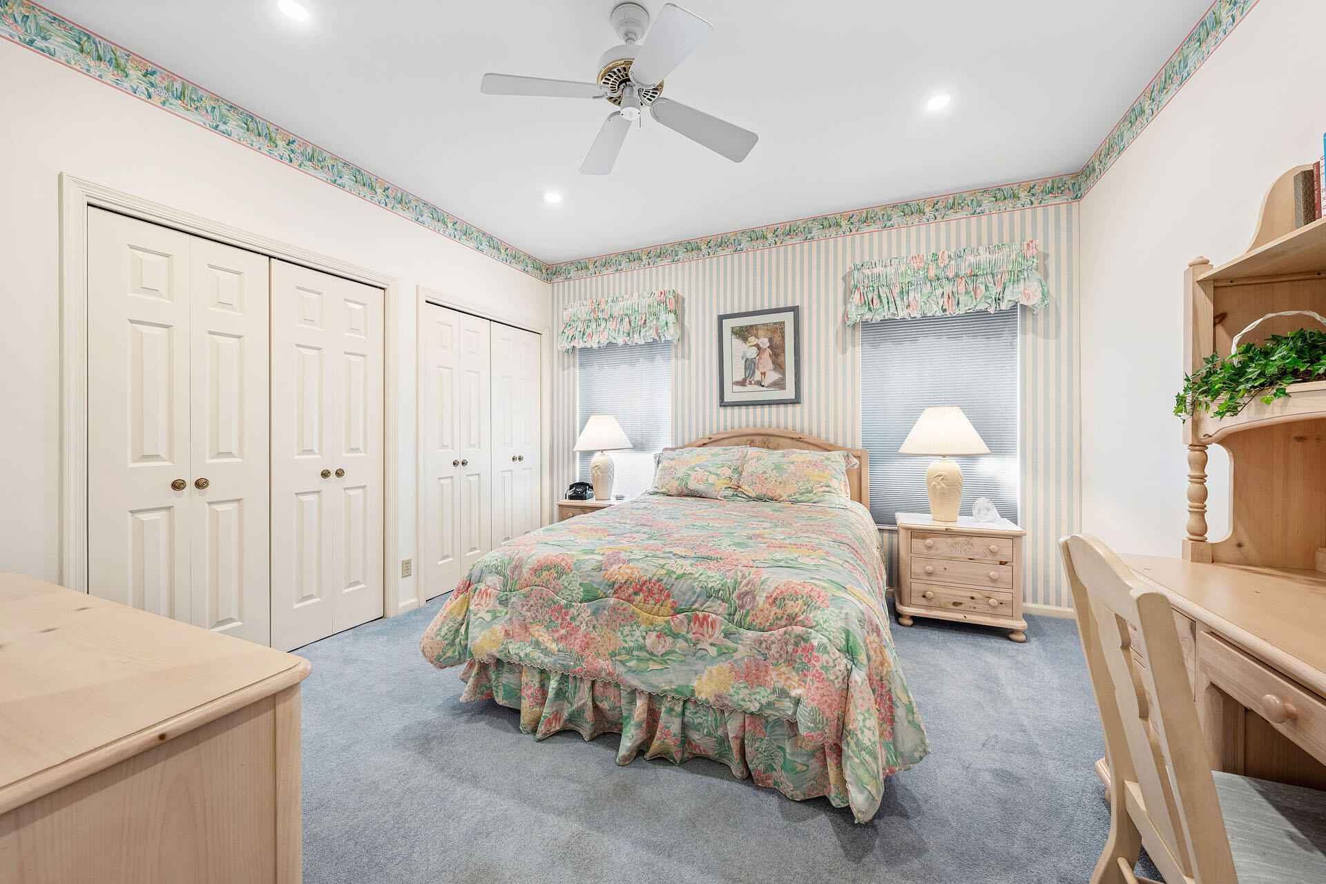 ROYAL PALM YACHT & COUNTRY CLUB - Residential