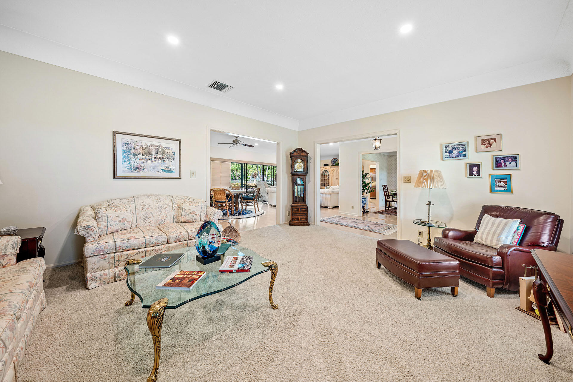 ROYAL PALM YACHT & COUNTRY CLUB - Residential