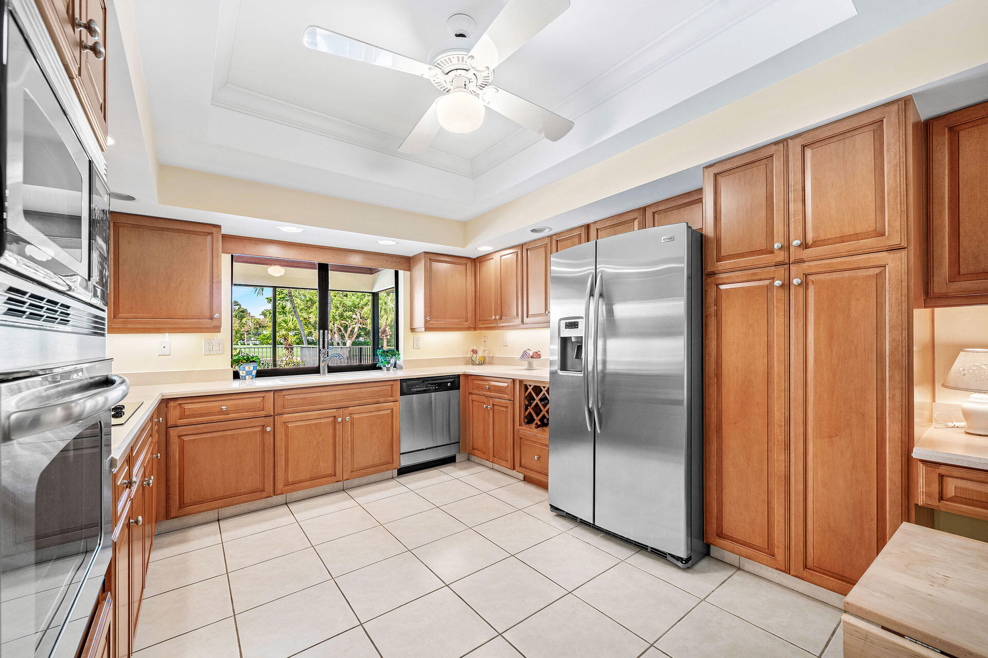ROYAL PALM YACHT & COUNTRY CLUB - Residential
