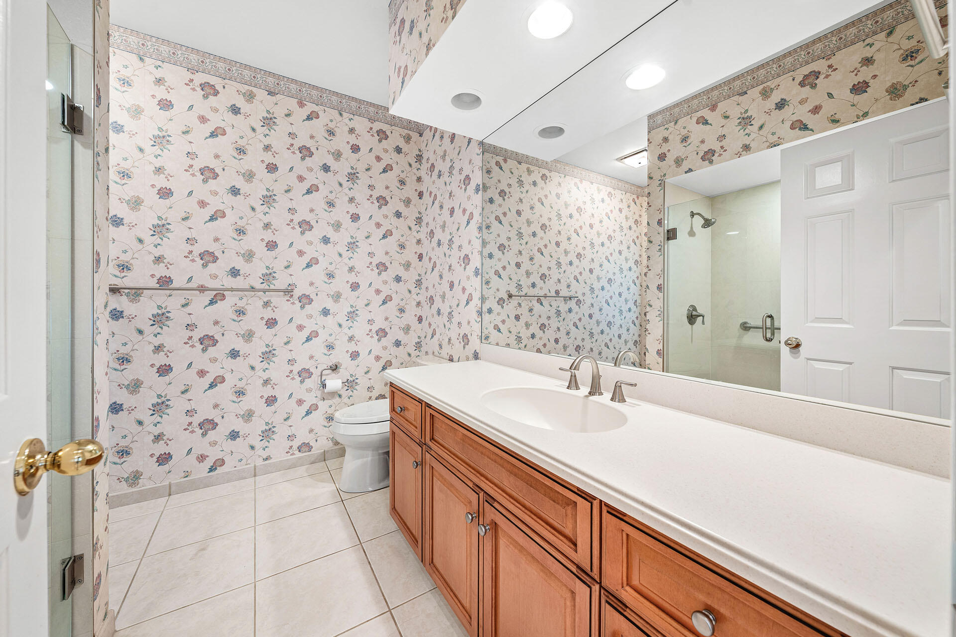 ROYAL PALM YACHT & COUNTRY CLUB - Residential
