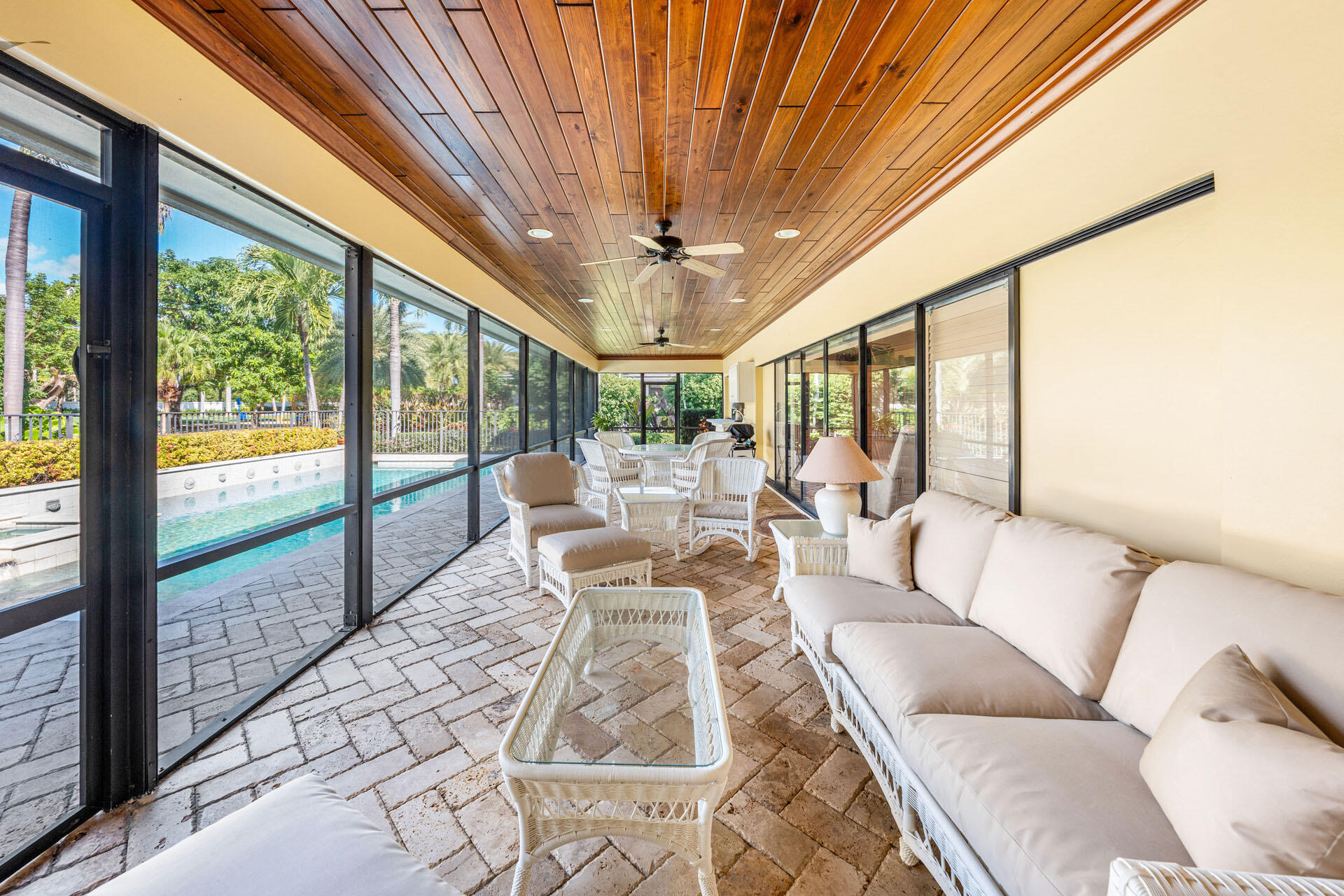 ROYAL PALM YACHT & COUNTRY CLUB - Residential