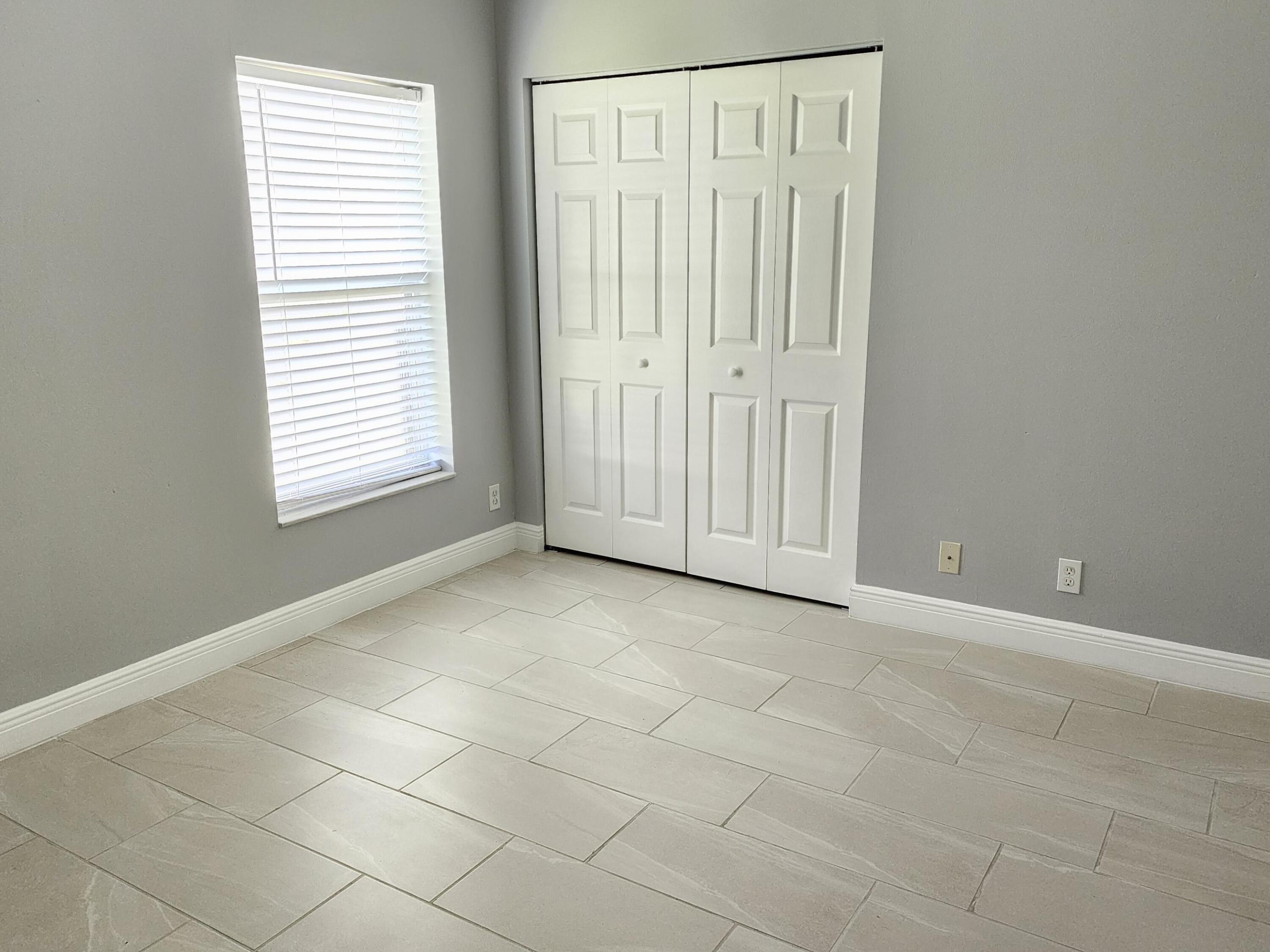 PORT ST LUCIE SECTION 33 - Residential Lease