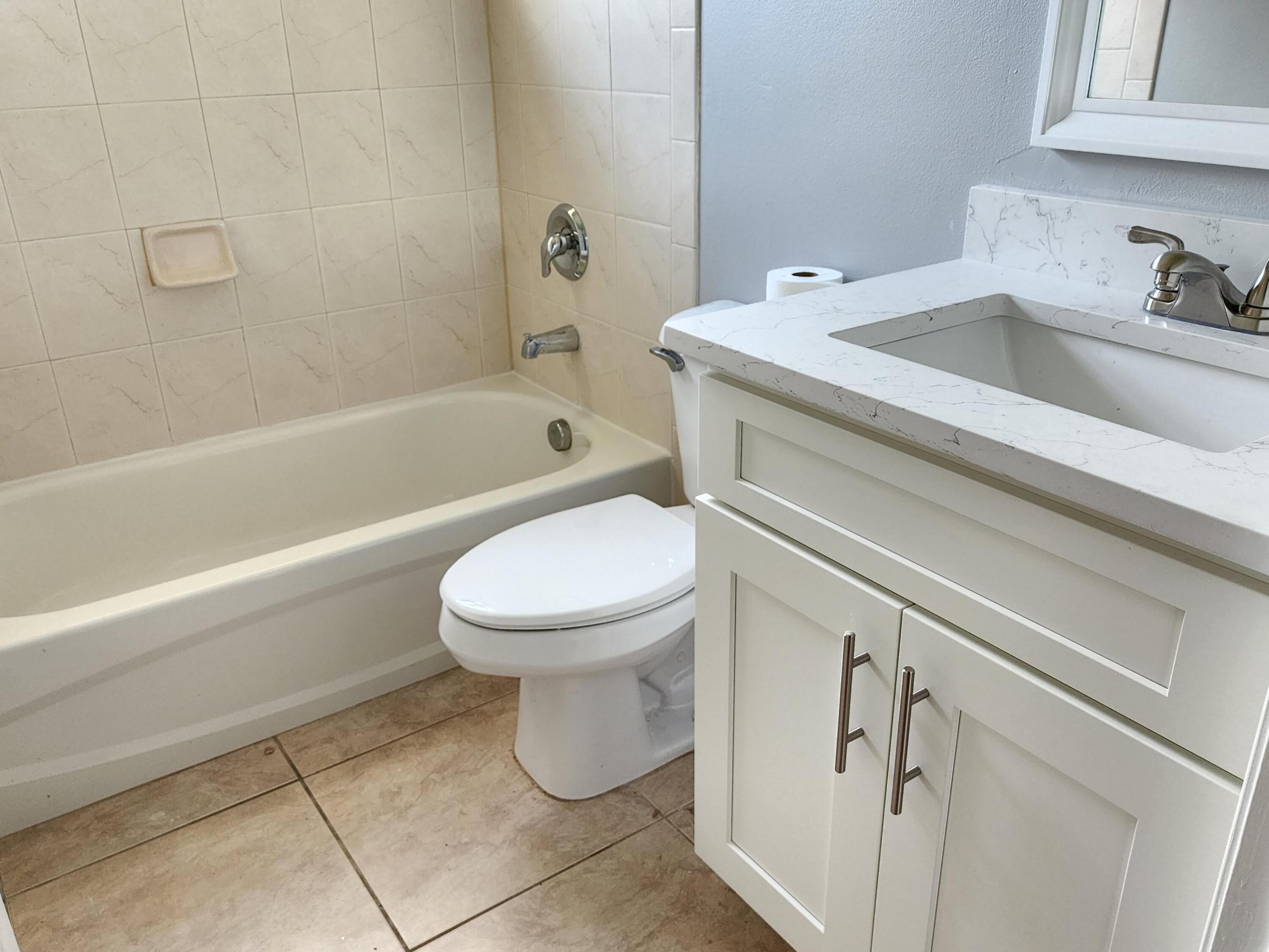 PORT ST LUCIE SECTION 33 - Residential Lease