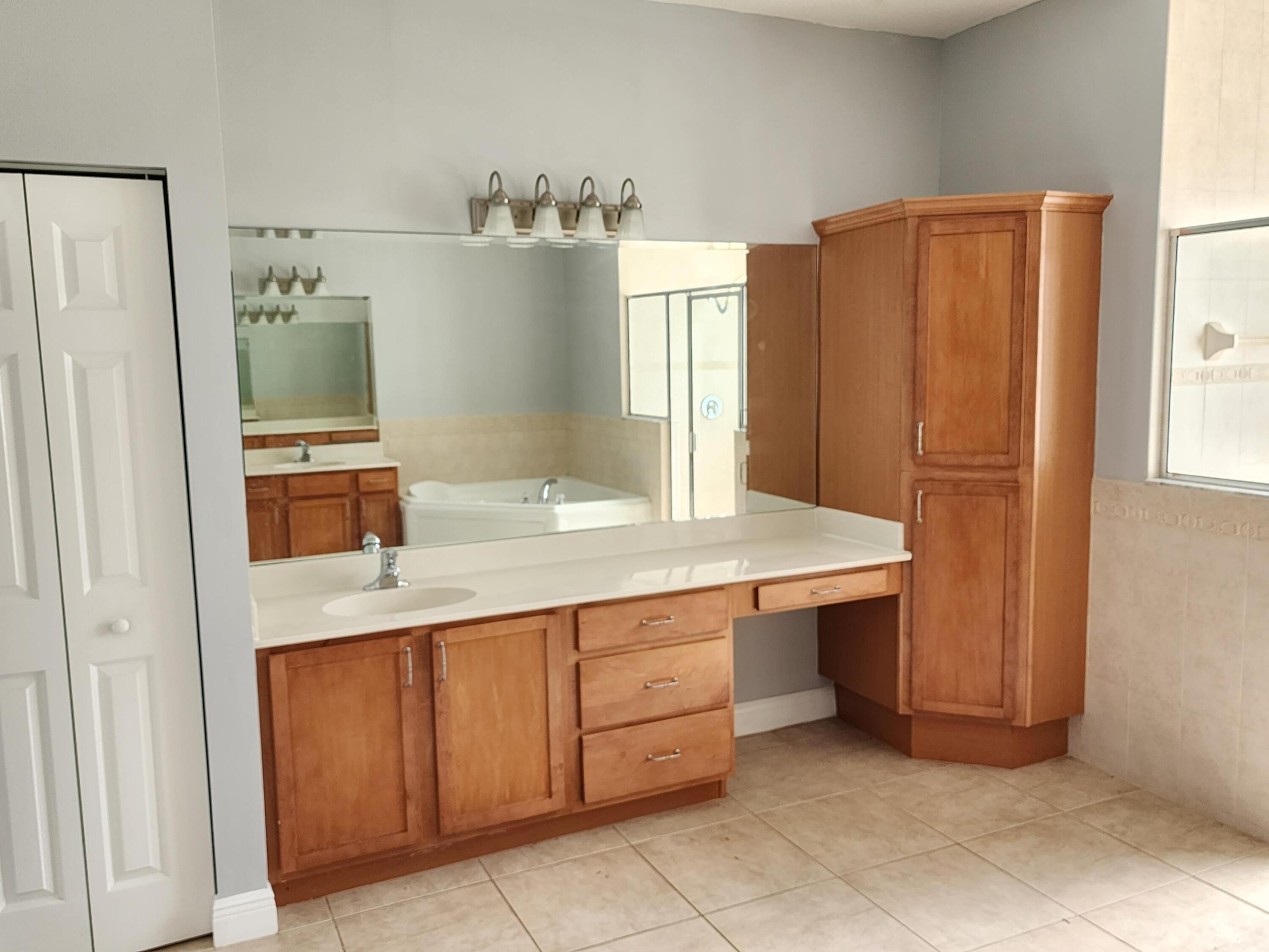 PORT ST LUCIE SECTION 33 - Residential Lease