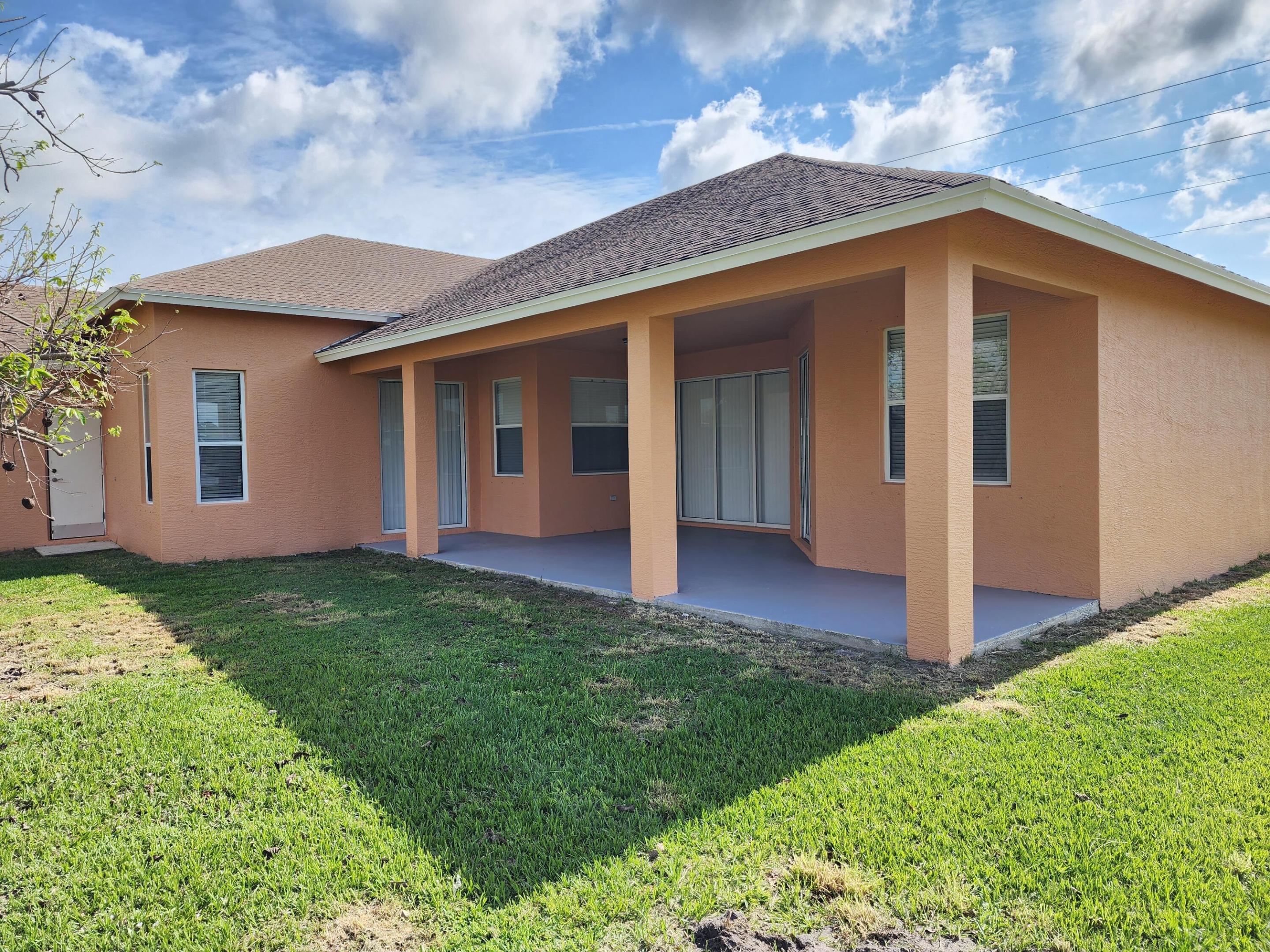 PORT ST LUCIE SECTION 33 - Residential Lease