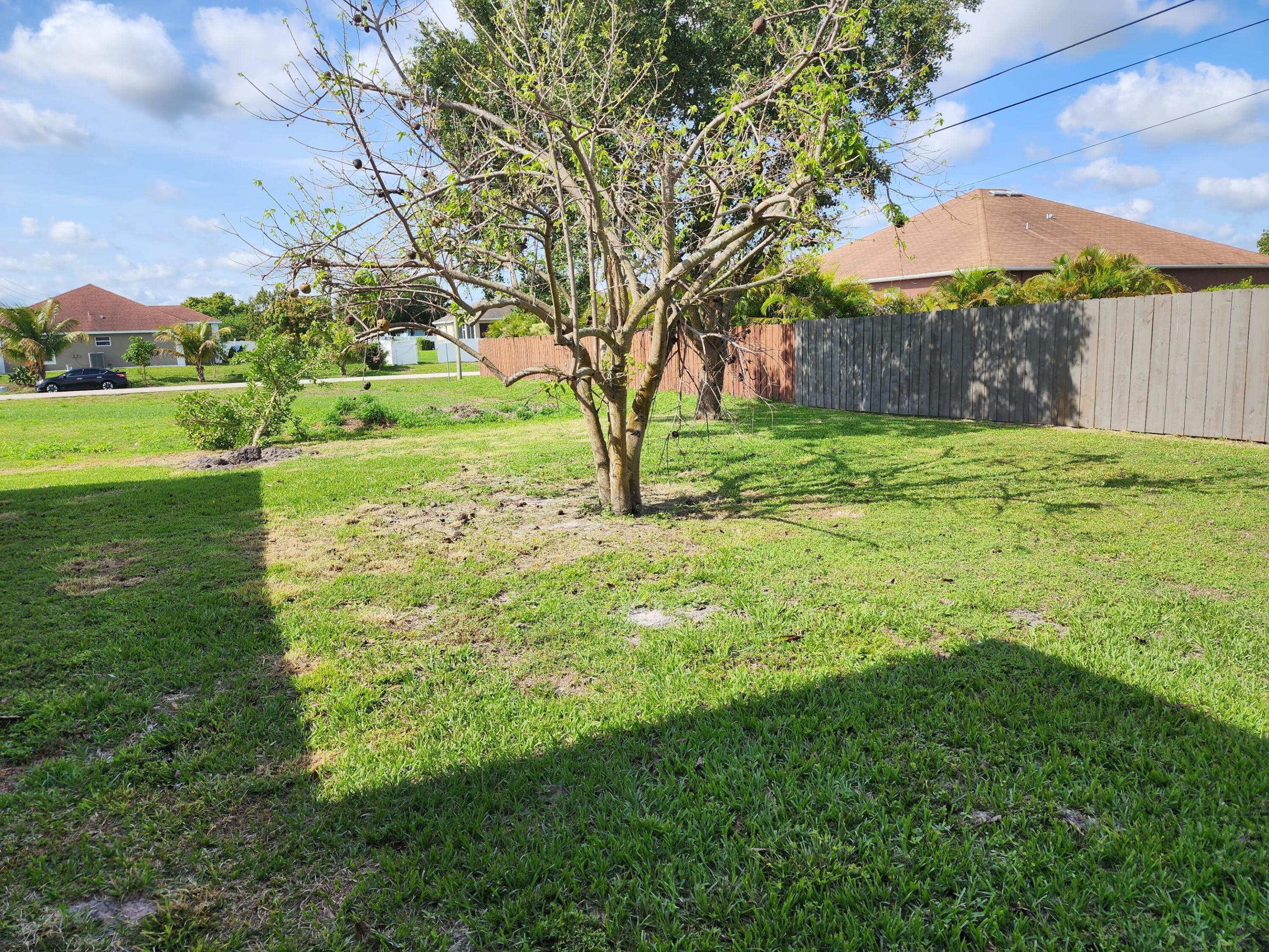 PORT ST LUCIE SECTION 33 - Residential Lease