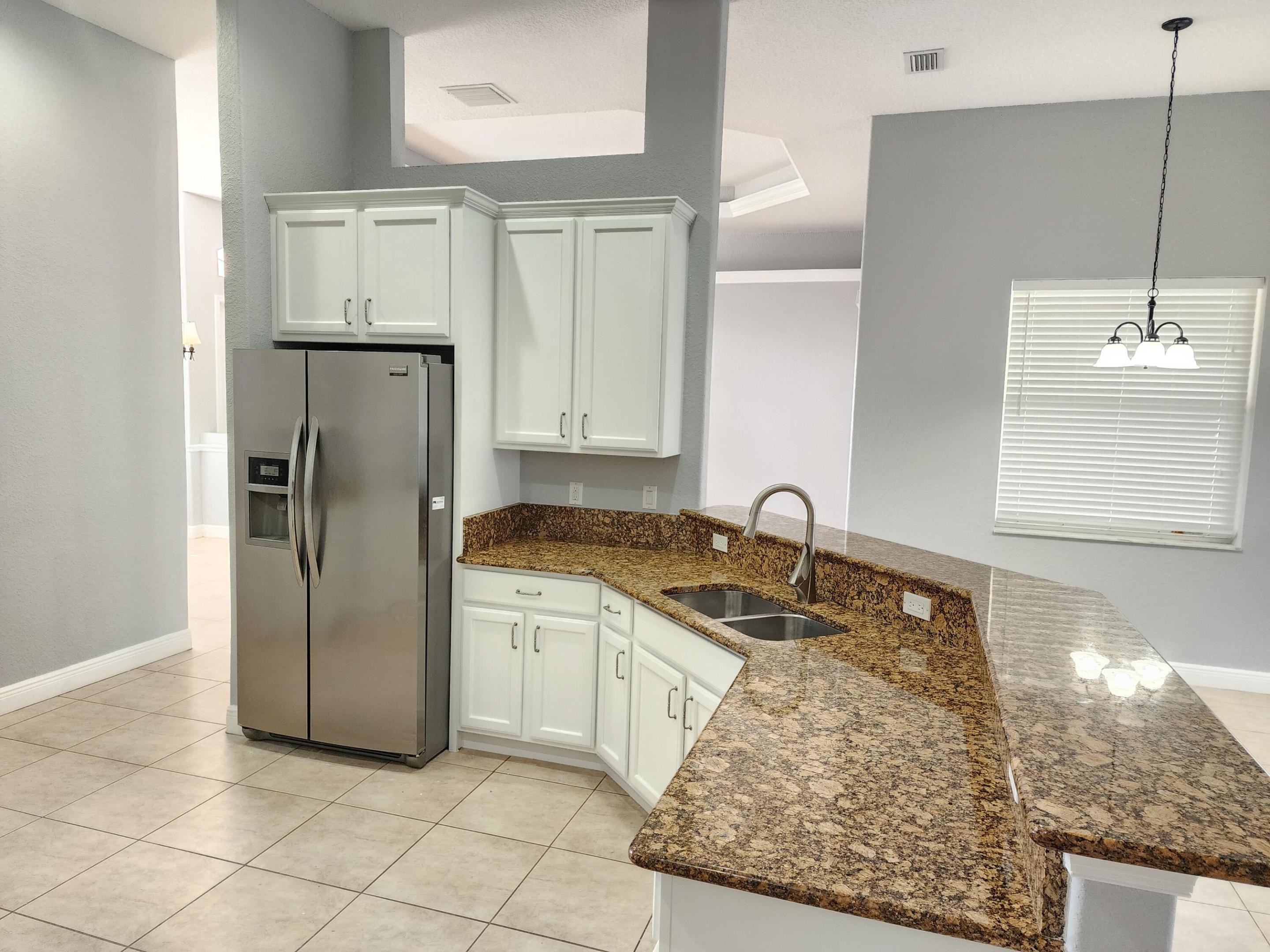 PORT ST LUCIE SECTION 33 - Residential Lease
