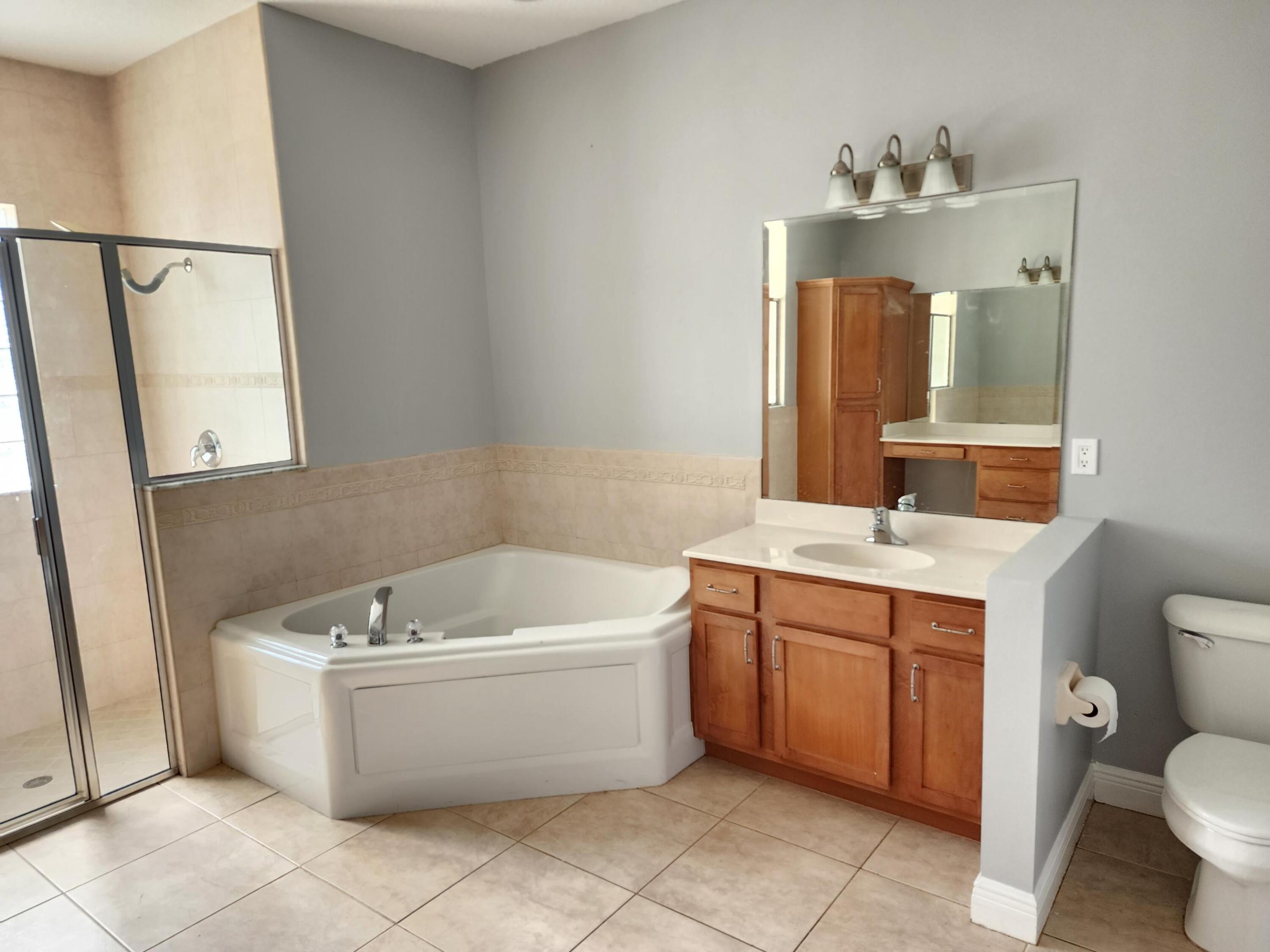 PORT ST LUCIE SECTION 33 - Residential Lease