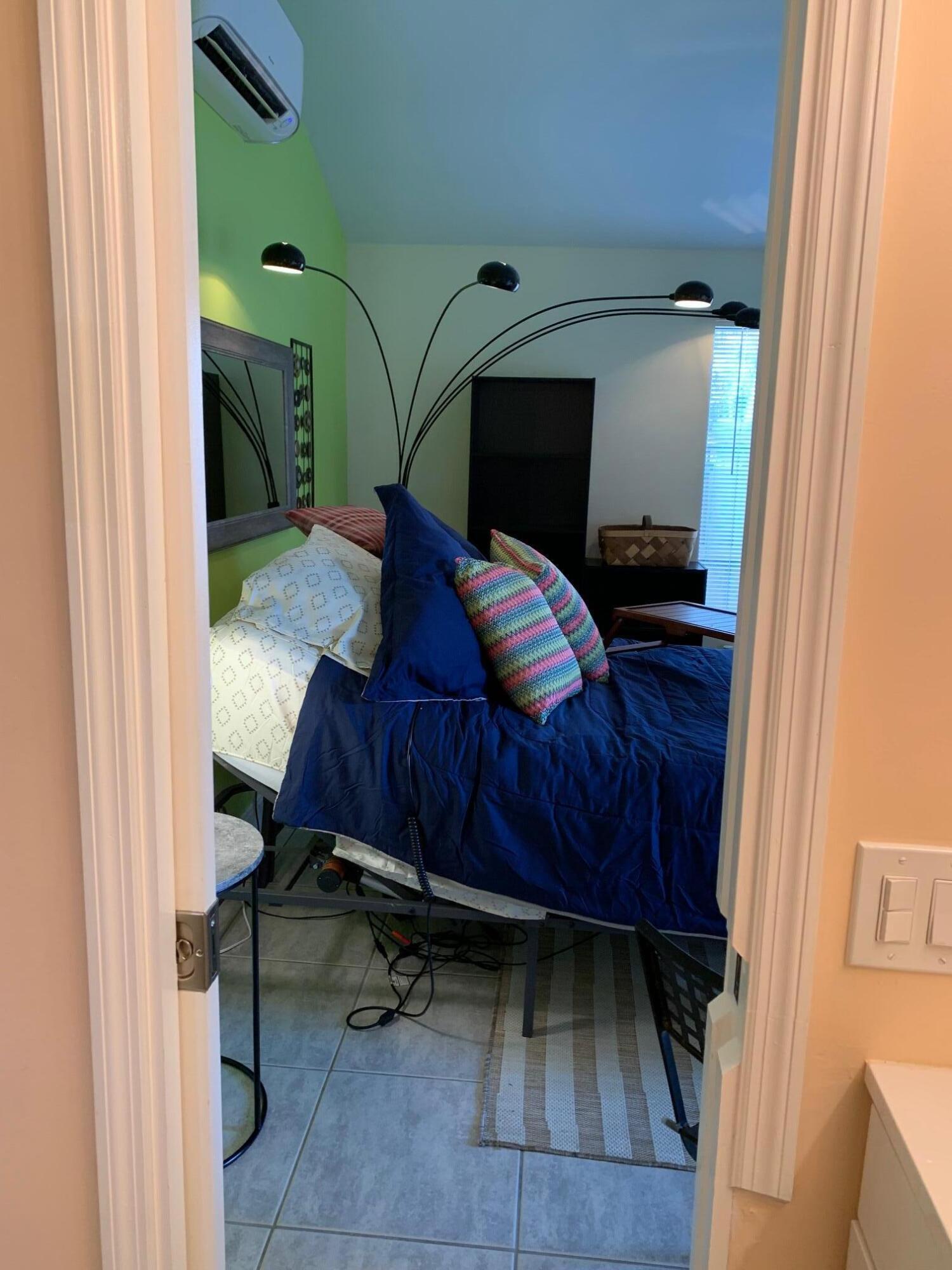 MULBERRY - Residential Lease