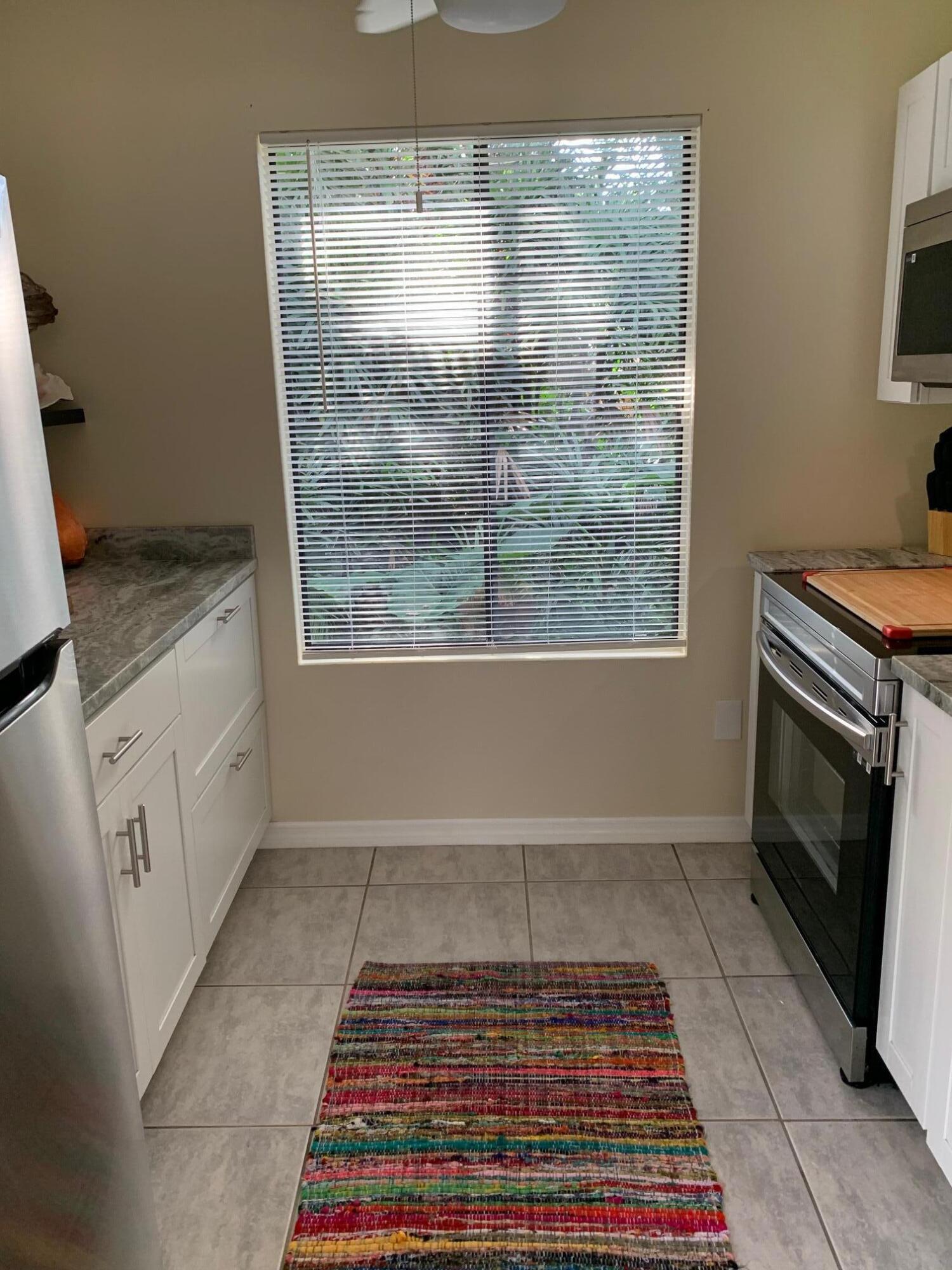 MULBERRY - Residential Lease