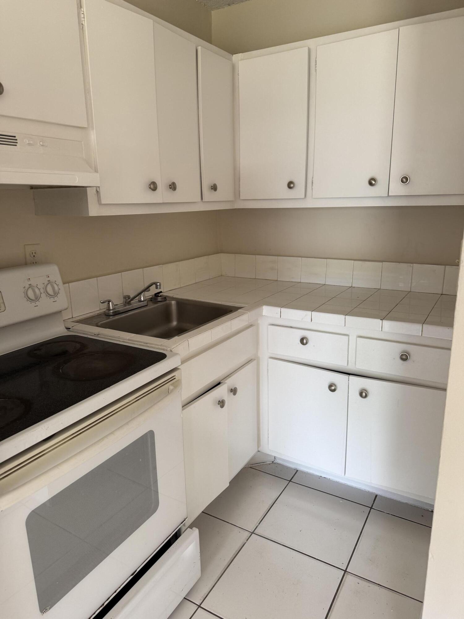ROCK HILL SEC - Residential Lease