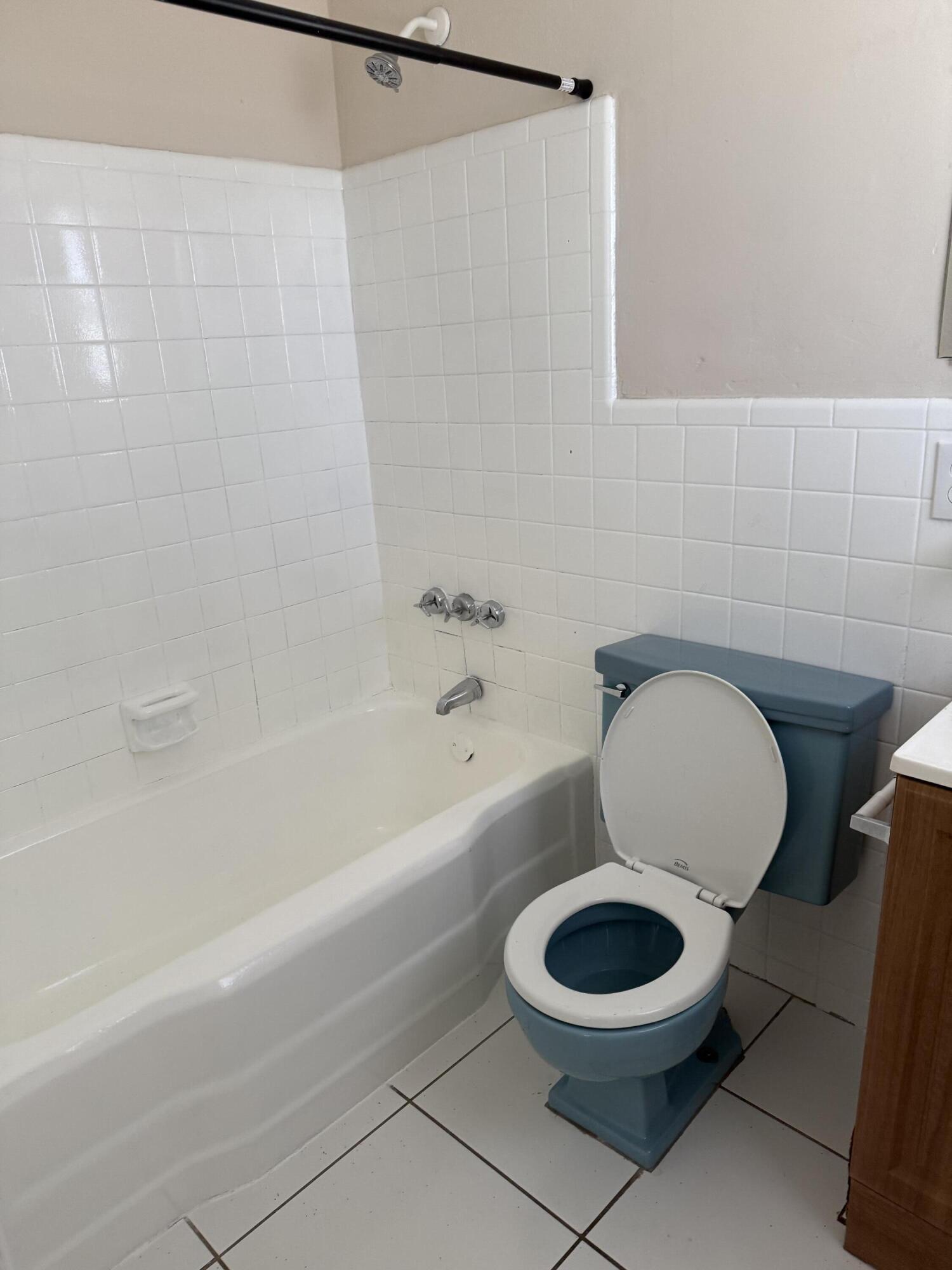 ROCK HILL SEC - Residential Lease