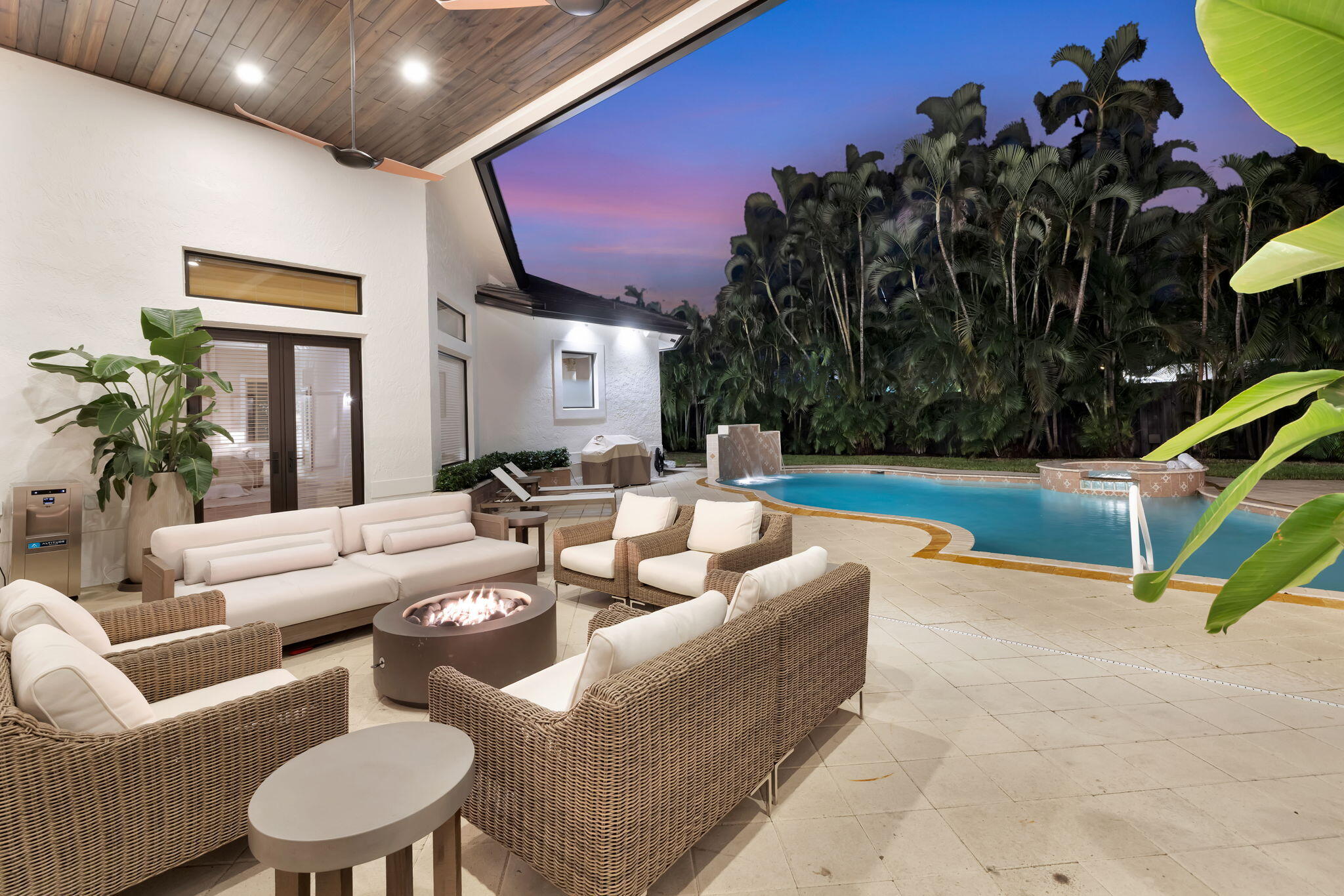 HARBOR BEACH - Residential