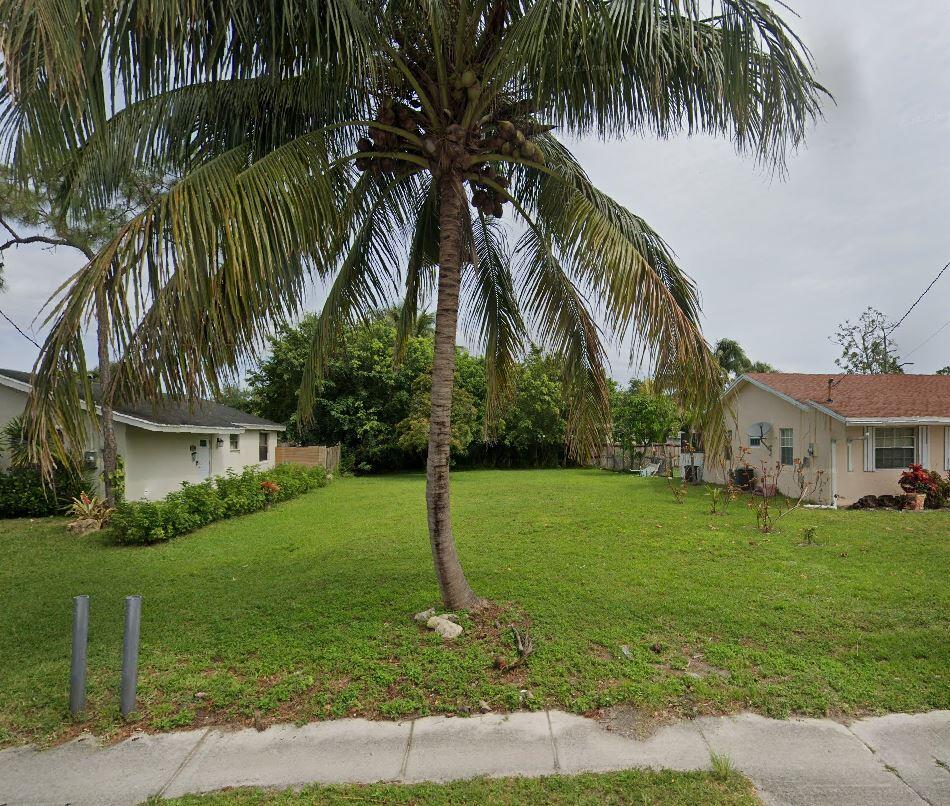 PALM BEACH FARMS CO 3 - Land