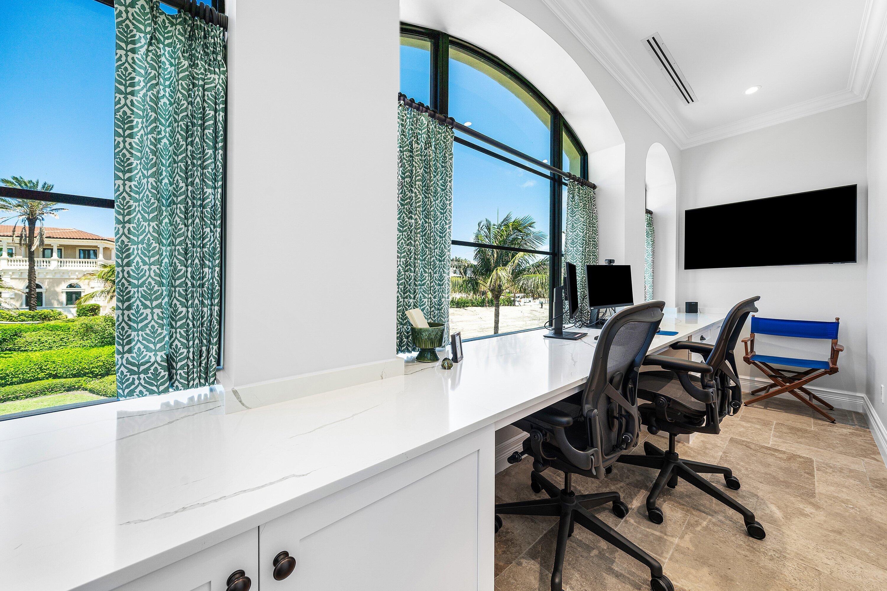 SAILFISH POINT - Residential