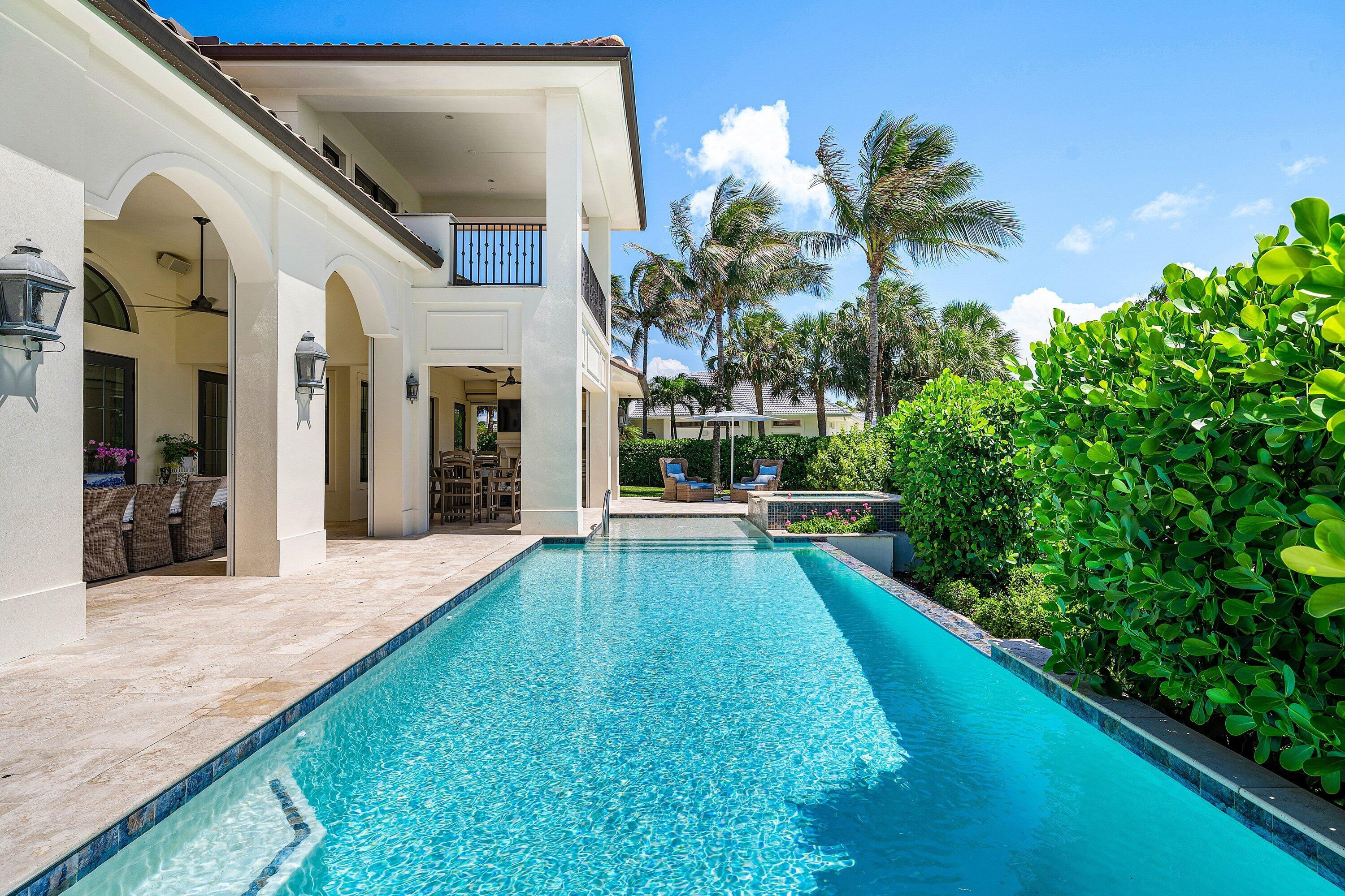 SAILFISH POINT - Residential