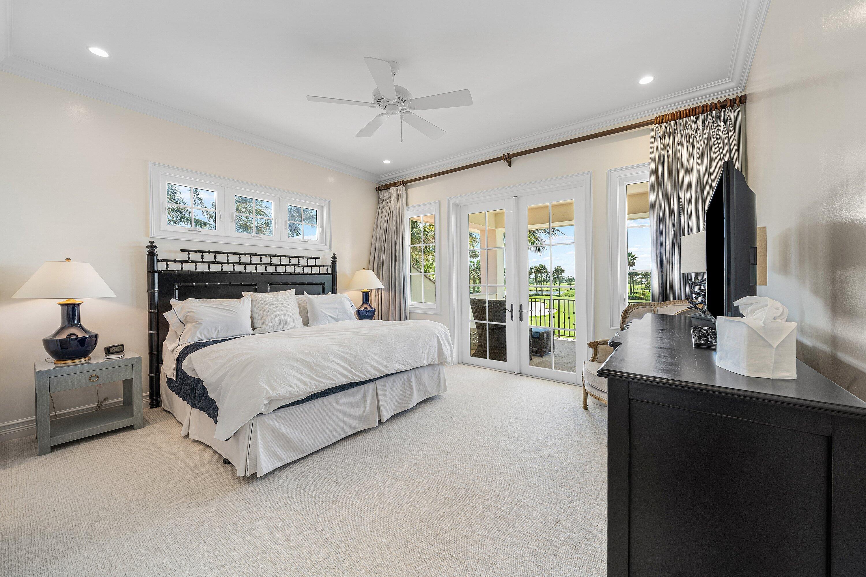 SAILFISH POINT - Residential