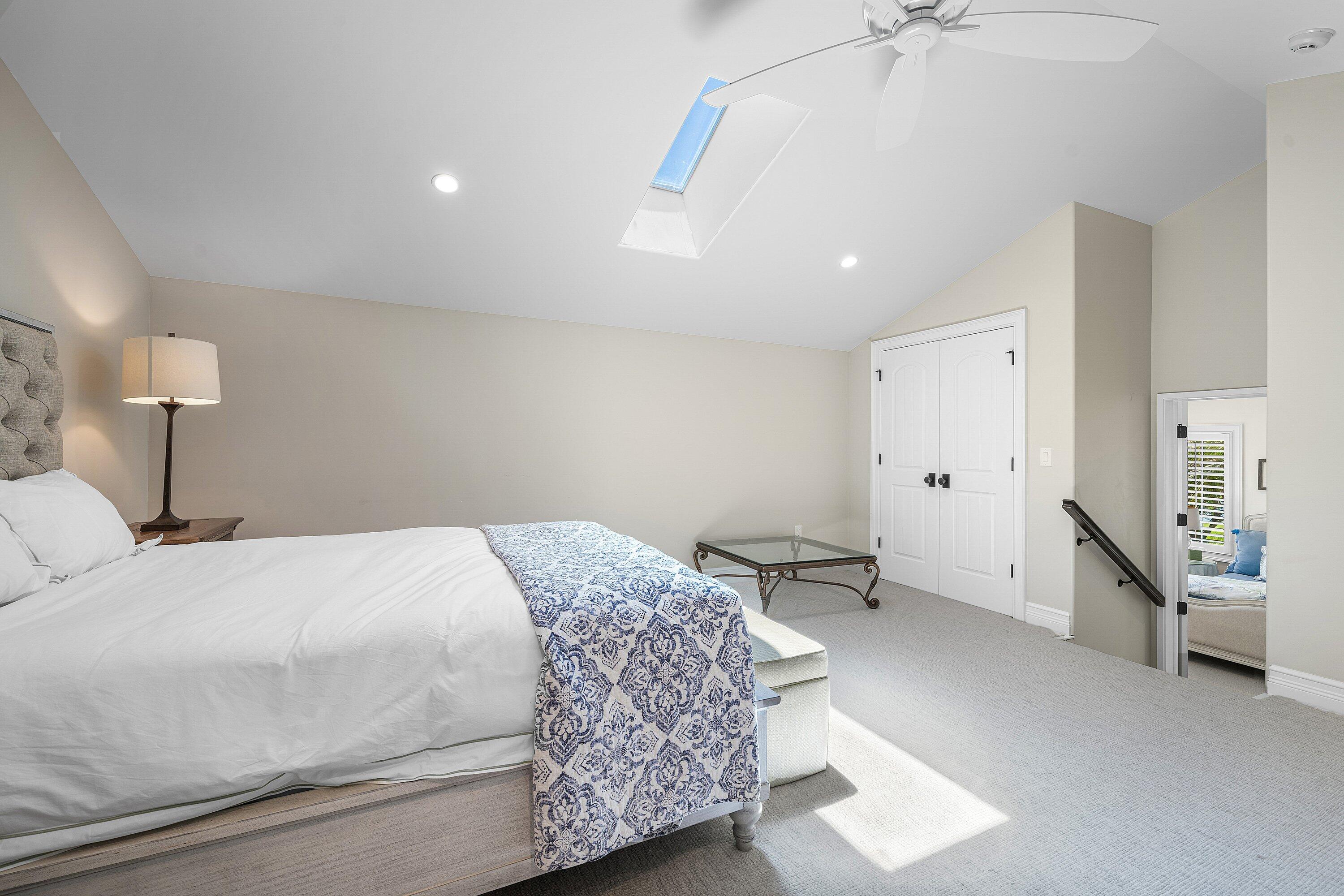 SAILFISH POINT - Residential