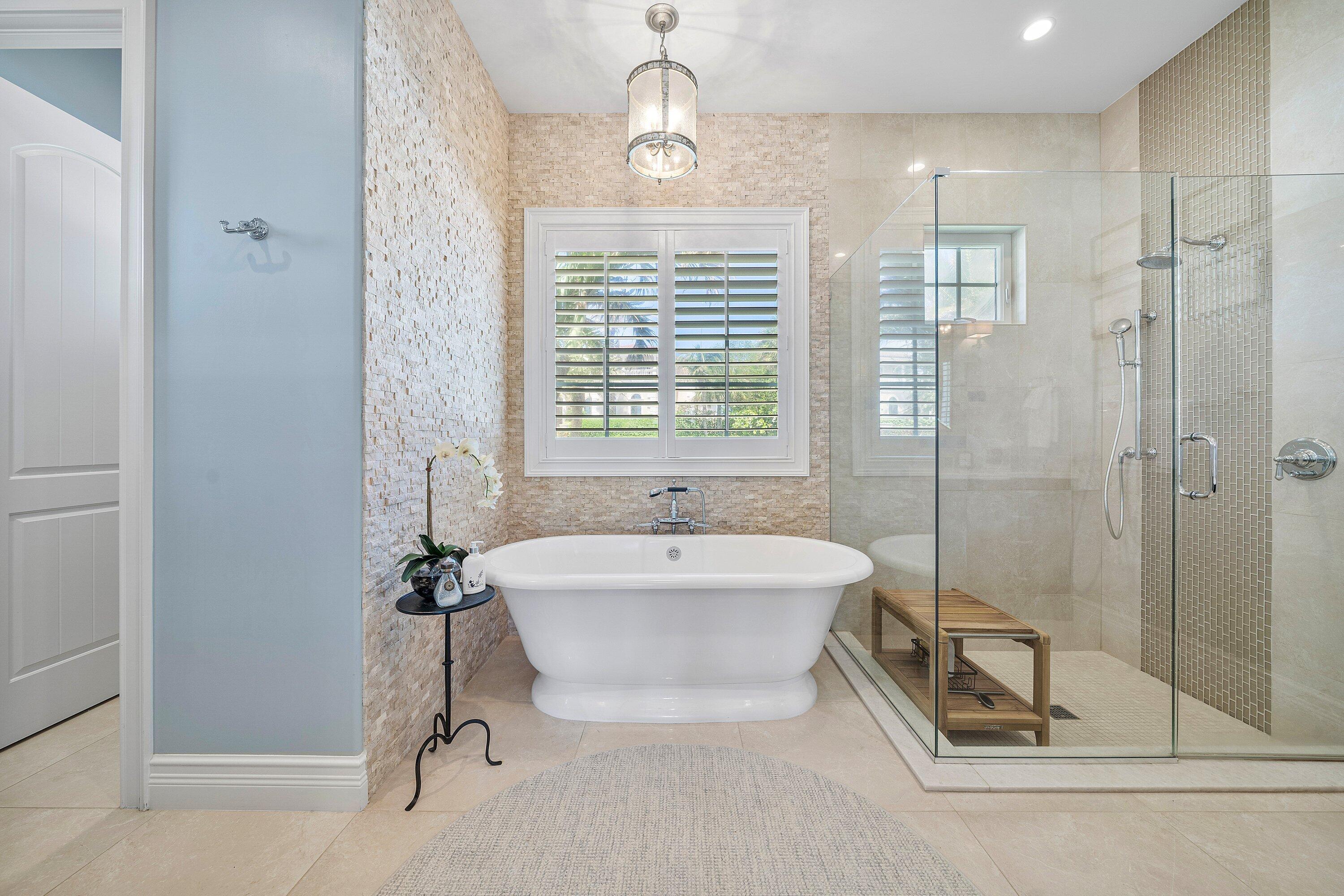 SAILFISH POINT - Residential