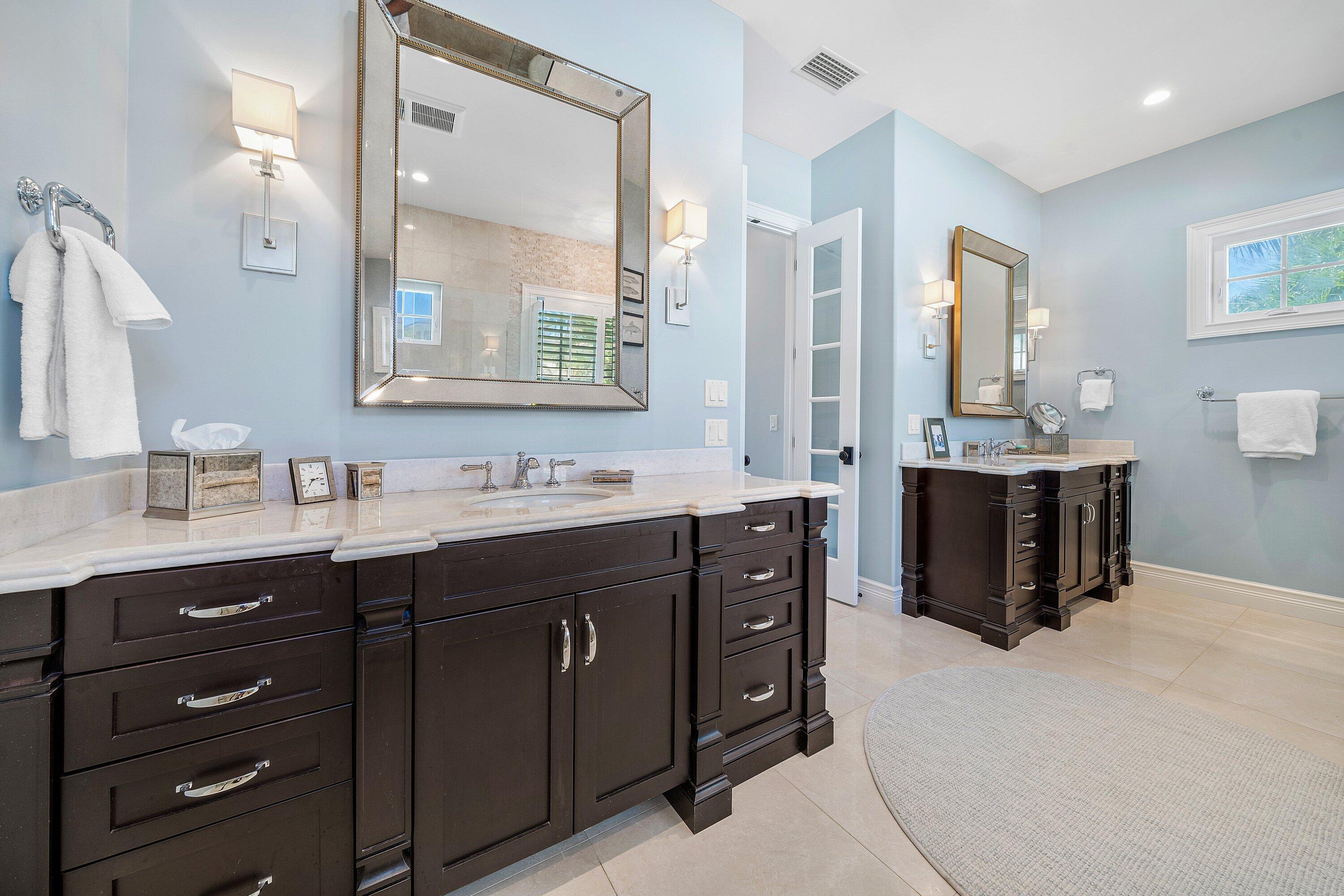 SAILFISH POINT - Residential