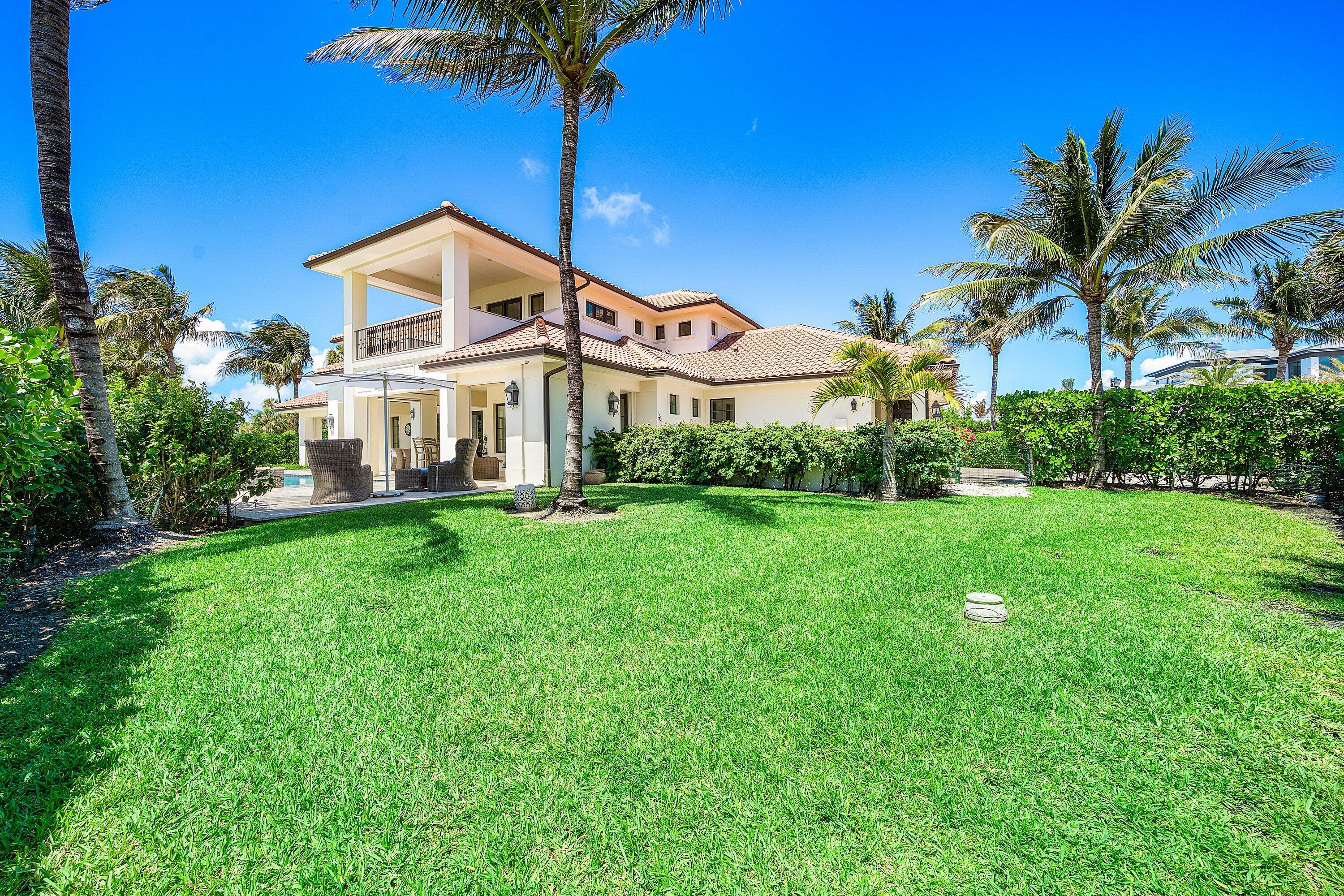 SAILFISH POINT - Residential