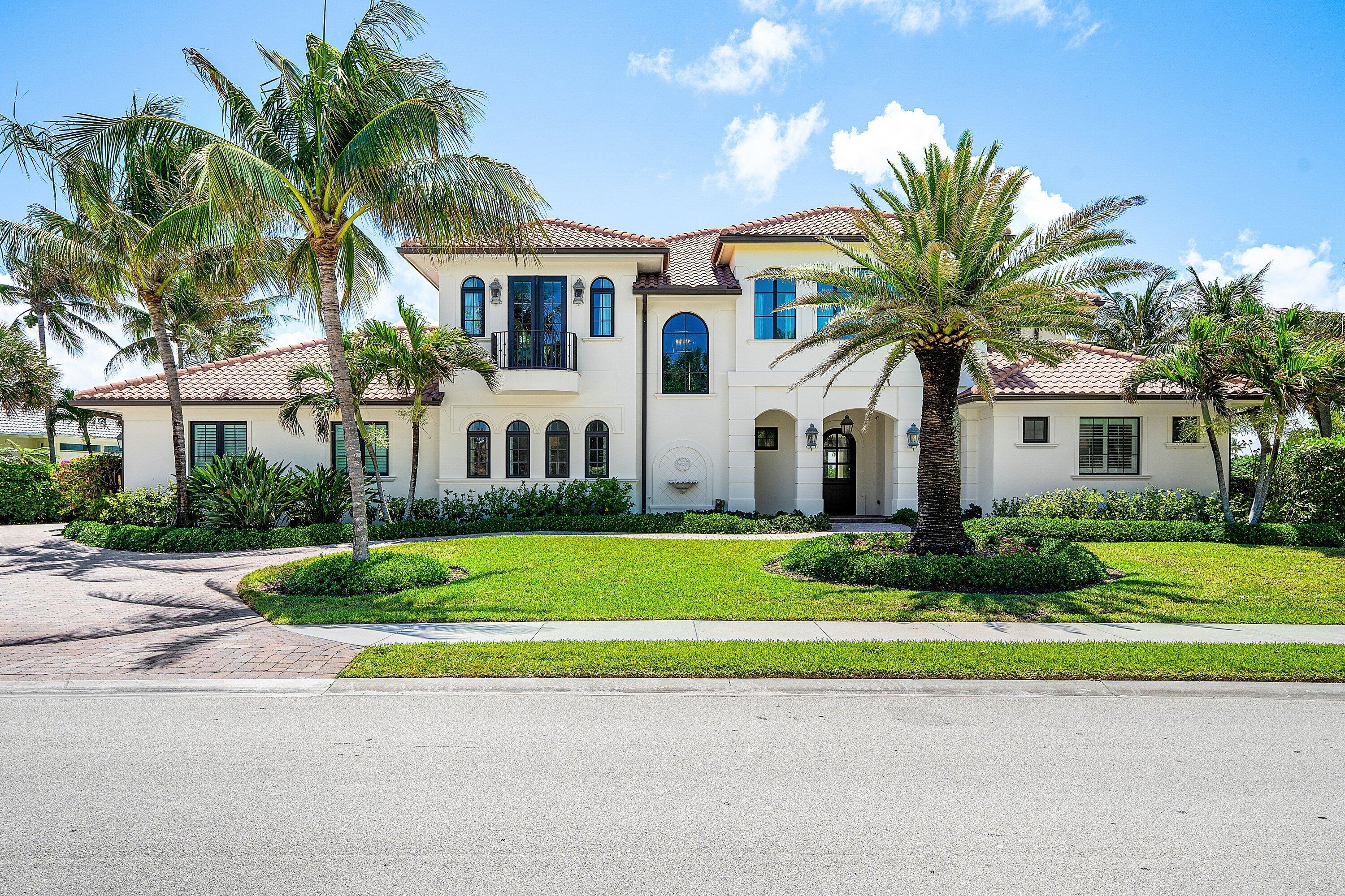 SAILFISH POINT - Residential