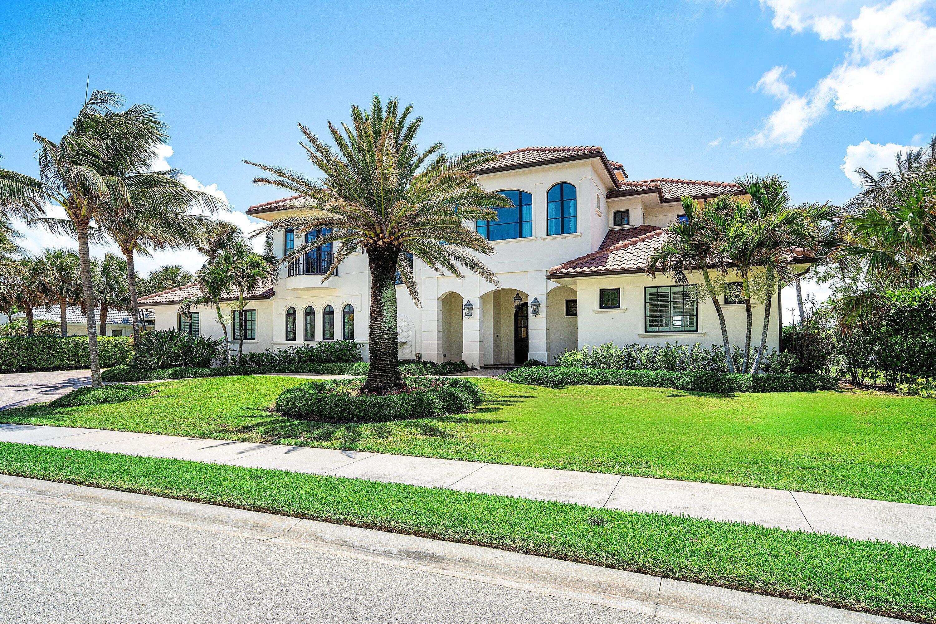 SAILFISH POINT - Residential