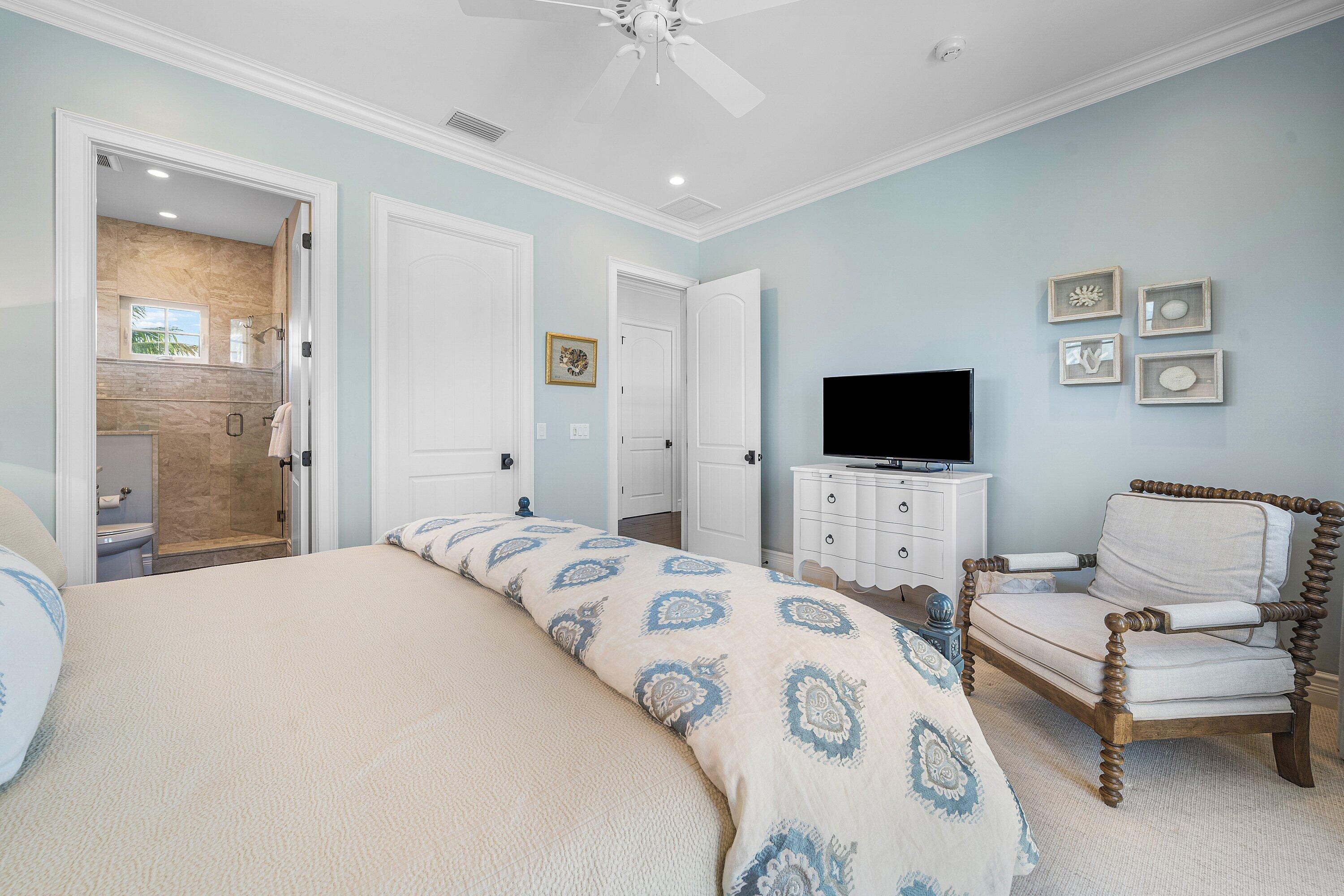 SAILFISH POINT - Residential